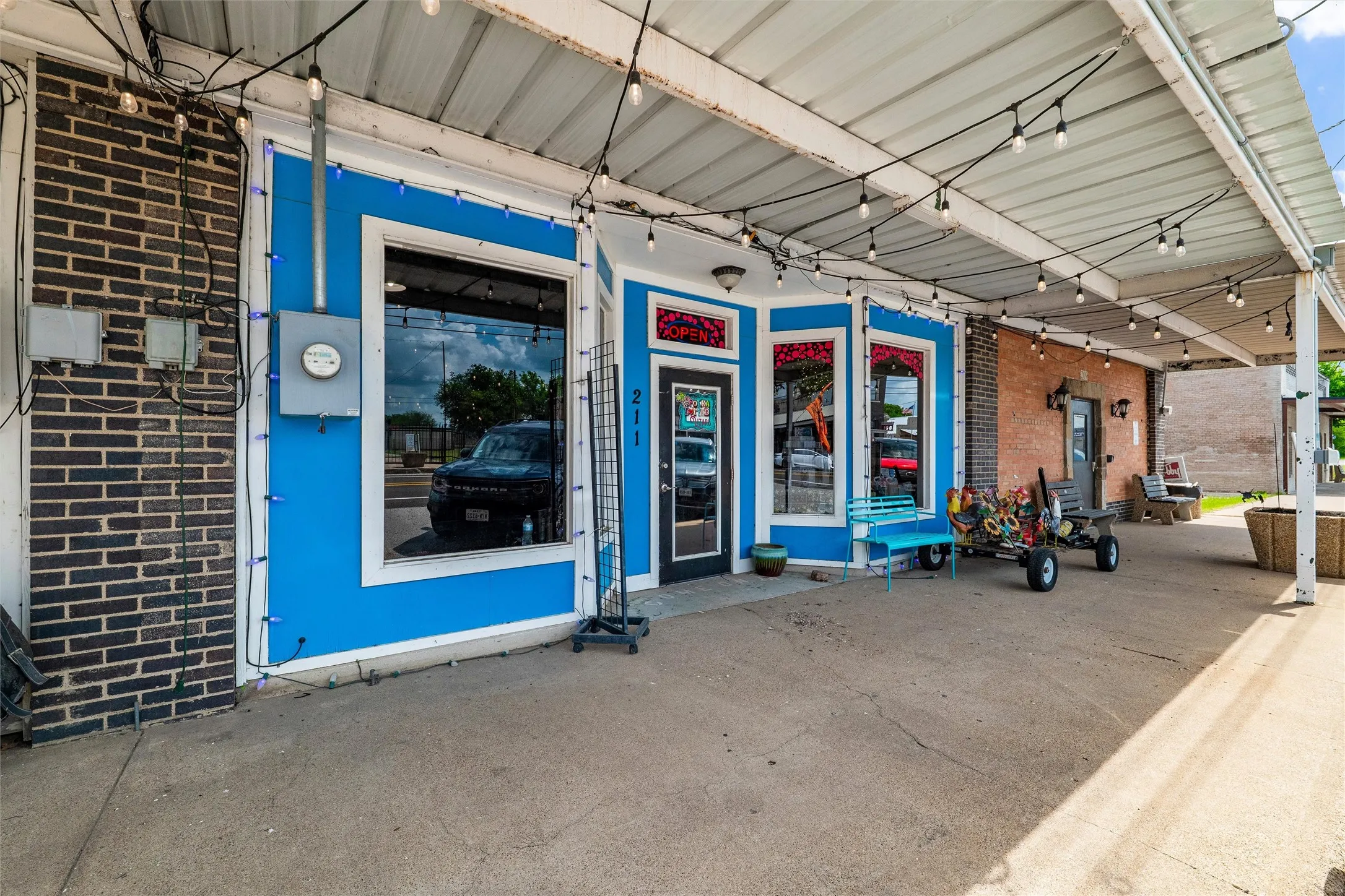 Business For Sale in Ellis County , 211-213 Main Street, Maypearl, Texas 76064, 0, 0, Garage spaces, 0 Sqft, built in 1920, Preowned, mls#21246800, Real Estate Agent in Maypearl, Homes For Sale in Ellis county, Homes For Sale in Maypearl, Realtor in Maypearl Texas, Real Estate Brokerage Independent Realty Texas, Luminita Cordes Realtor
