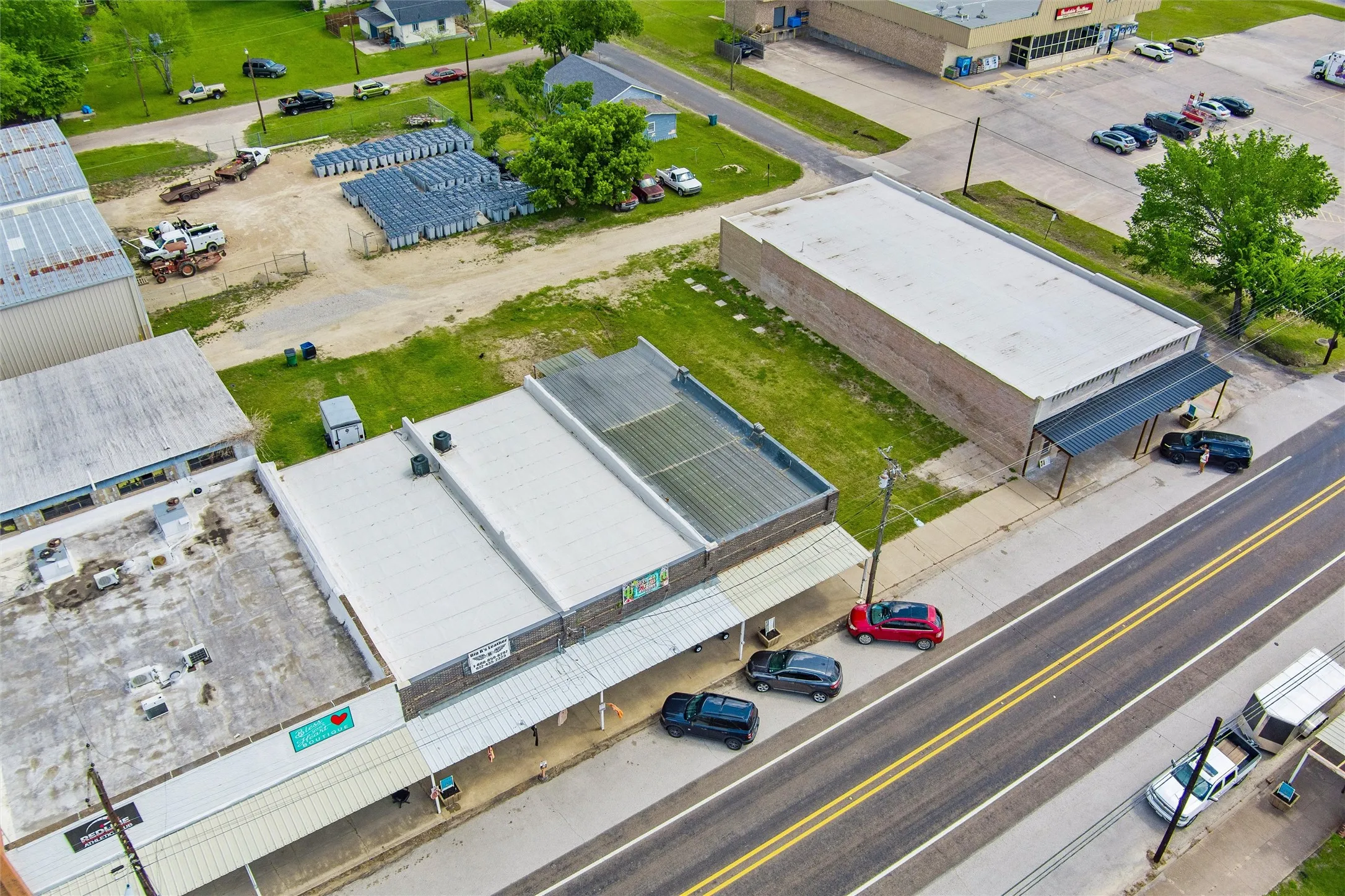 Business For Sale in Ellis County , 211-213 Main Street, Maypearl, Texas 76064, 0, 0, Garage spaces, 0 Sqft, built in 1920, Preowned, mls#21246800, Real Estate Agent in Maypearl, Homes For Sale in Ellis county, Homes For Sale in Maypearl, Realtor in Maypearl Texas, Real Estate Brokerage Independent Realty Texas, Luminita Cordes Realtor