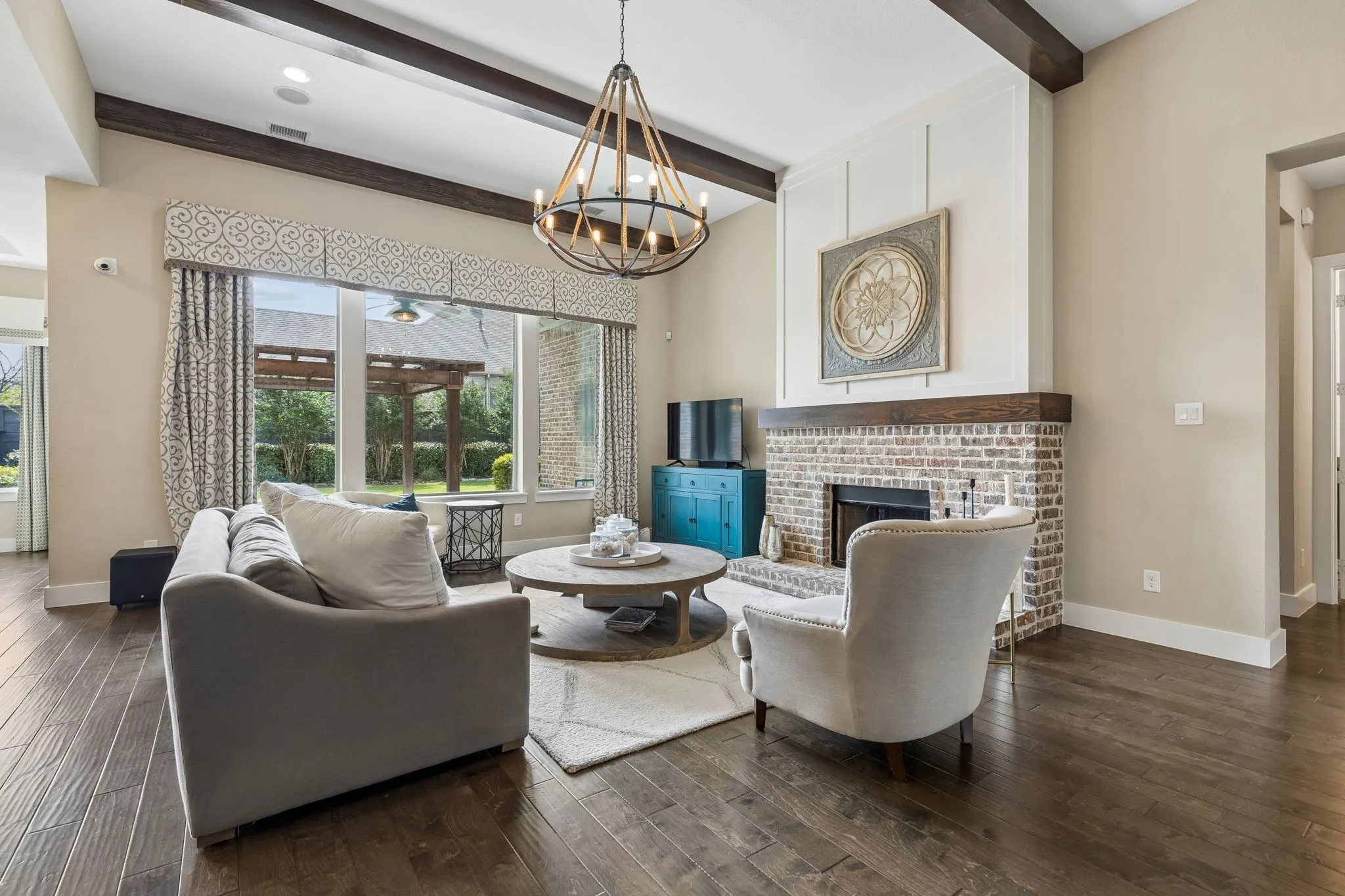 Single Family Residence For Sale in Denton County , 4908 Union Park Boulevard E, Little Elm, Texas 76227, 4 Bedroom, 5 Bathroom, 3 Garage spaces, 4,169 Sqft, built in 2015, Preowned, mls#21247261, Real Estate Agent in Little Elm, Homes For Sale in Denton county, Homes For Sale in Little Elm, Realtor in Little Elm Texas, Real Estate Brokerage Independent Realty Texas, Luminita Cordes Realtor