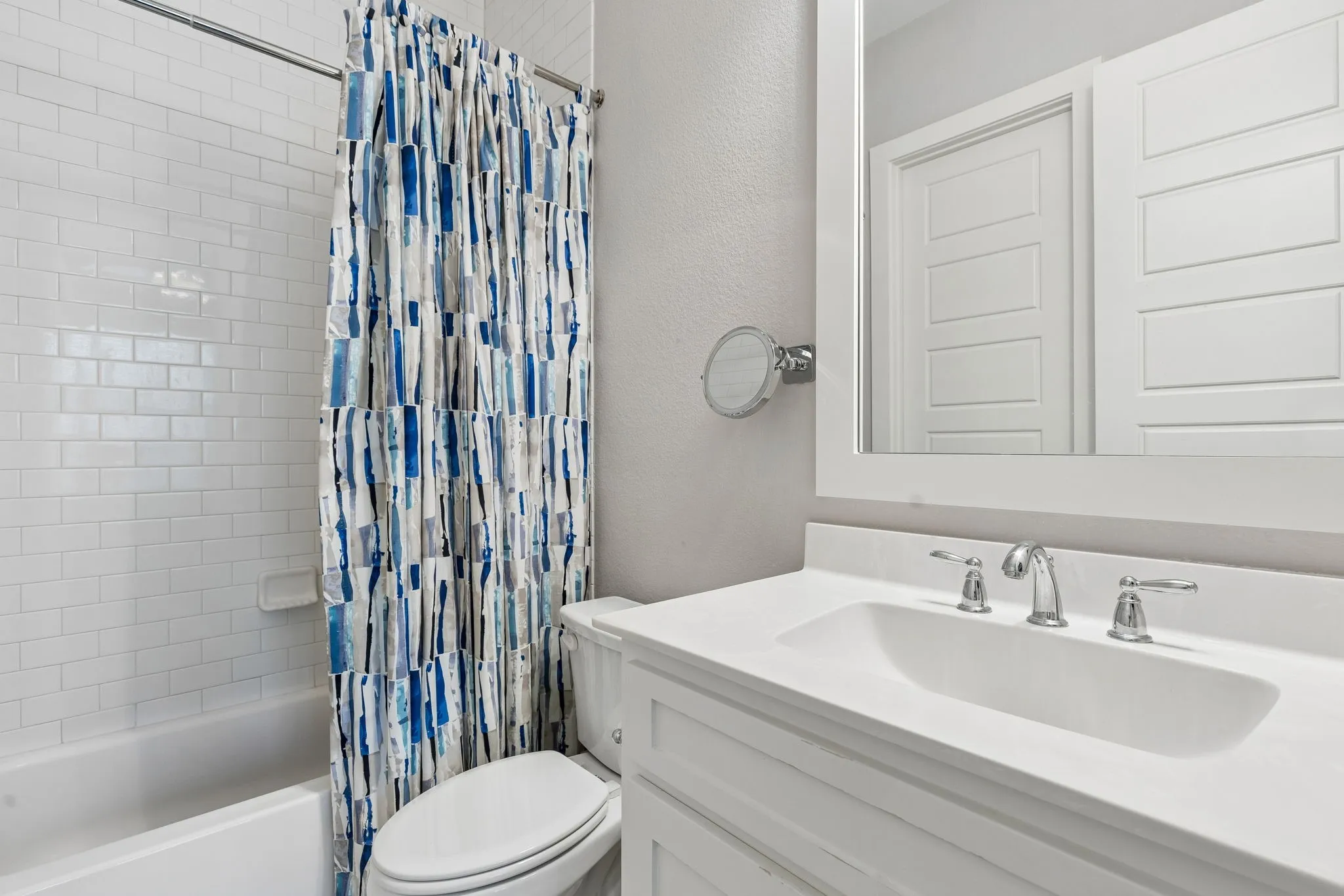 Single Family Residence For Sale in Denton County , 4908 Union Park Boulevard E, Little Elm, Texas 76227, 4 Bedroom, 5 Bathroom, 3 Garage spaces, 4,169 Sqft, built in 2015, Preowned, mls#21247261, Real Estate Agent in Little Elm, Homes For Sale in Denton county, Homes For Sale in Little Elm, Realtor in Little Elm Texas, Real Estate Brokerage Independent Realty Texas, Luminita Cordes Realtor