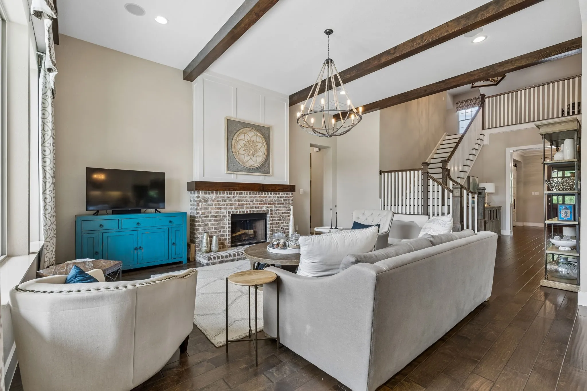 Single Family Residence For Sale in Denton County , 4908 Union Park Boulevard E, Little Elm, Texas 76227, 4 Bedroom, 5 Bathroom, 3 Garage spaces, 4,169 Sqft, built in 2015, Preowned, mls#21247261, Real Estate Agent in Little Elm, Homes For Sale in Denton county, Homes For Sale in Little Elm, Realtor in Little Elm Texas, Real Estate Brokerage Independent Realty Texas, Luminita Cordes Realtor