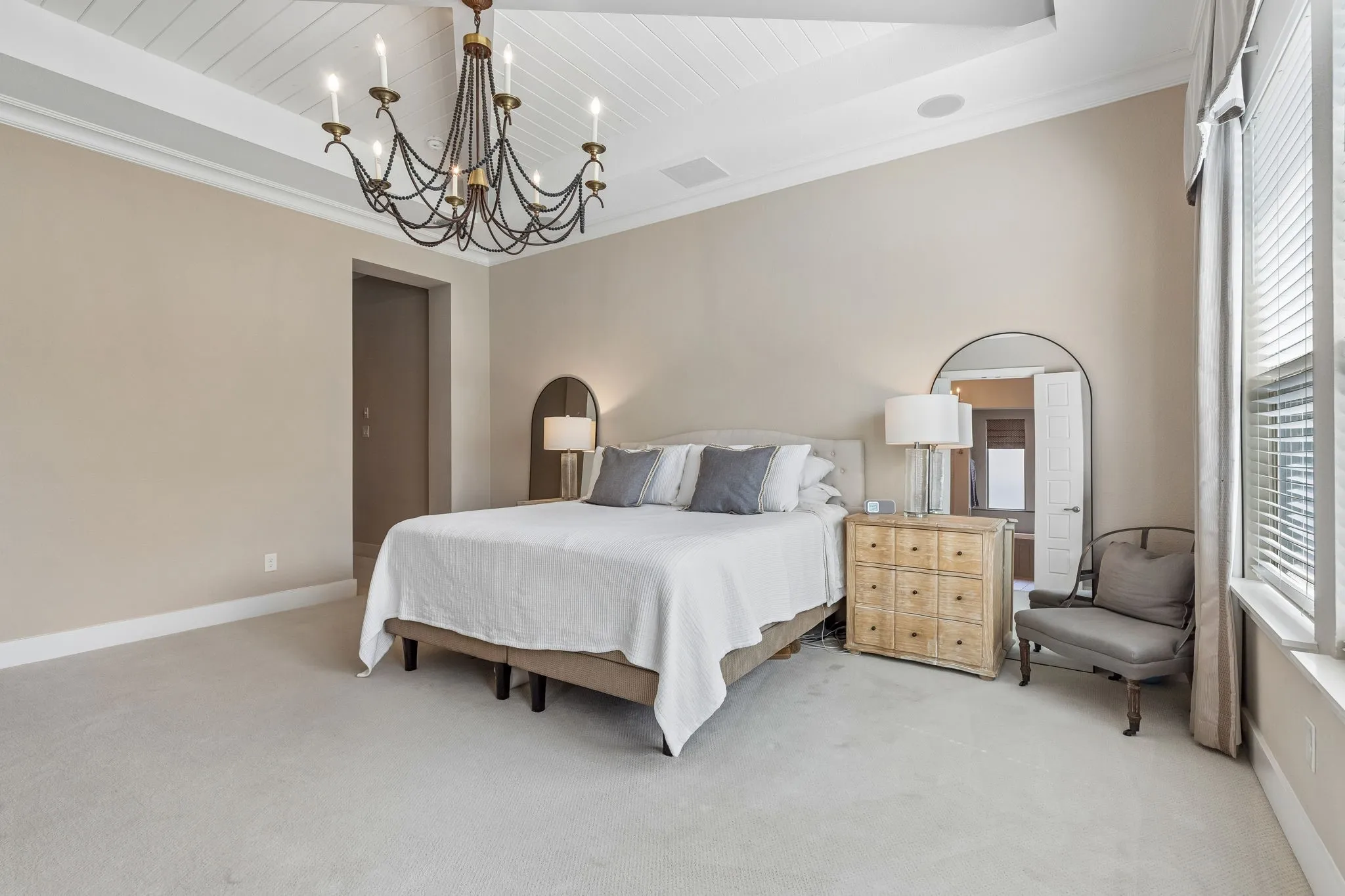 Single Family Residence For Sale in Denton County , 4908 Union Park Boulevard E, Little Elm, Texas 76227, 4 Bedroom, 5 Bathroom, 3 Garage spaces, 4,169 Sqft, built in 2015, Preowned, mls#21247261, Real Estate Agent in Little Elm, Homes For Sale in Denton county, Homes For Sale in Little Elm, Realtor in Little Elm Texas, Real Estate Brokerage Independent Realty Texas, Luminita Cordes Realtor