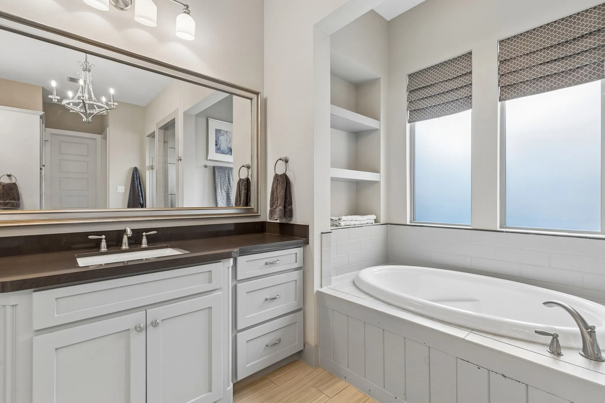 Single Family Residence For Sale in Denton County , 4908 Union Park Boulevard E, Little Elm, Texas 76227, 4 Bedroom, 5 Bathroom, 3 Garage spaces, 4,169 Sqft, built in 2015, Preowned, mls#21247261, Real Estate Agent in Little Elm, Homes For Sale in Denton county, Homes For Sale in Little Elm, Realtor in Little Elm Texas, Real Estate Brokerage Independent Realty Texas, Luminita Cordes Realtor