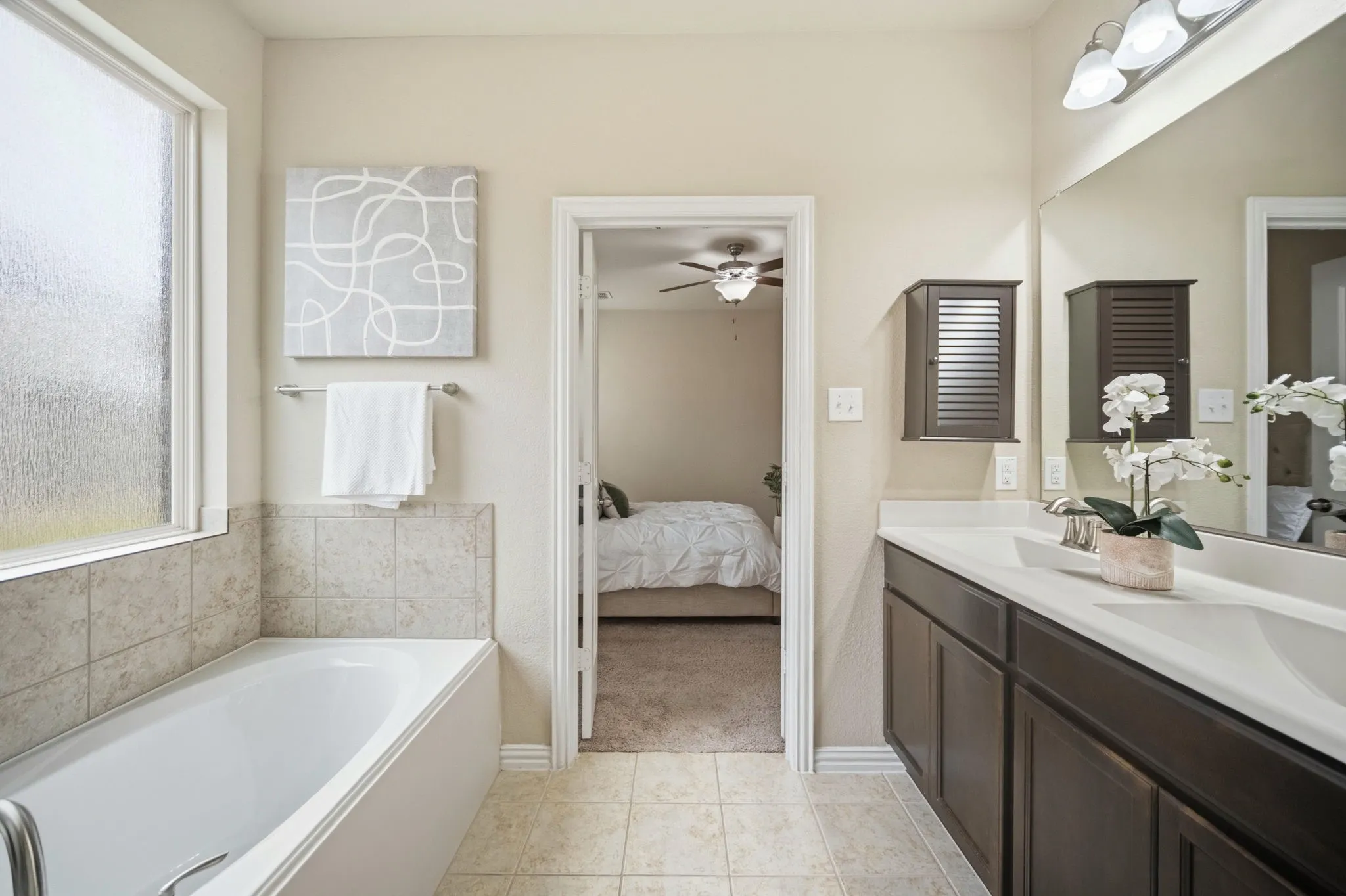Single Family Residence For Sale in Denton County , 16005 Crosslake Court, Prosper, Texas 75078, 4 Bedroom, 3 Bathroom, 2 Garage spaces, 2,234 Sqft, built in 2014, mls#21248082, Real Estate Agent in Prosper, Homes For Sale in Denton county, Homes For Sale in Prosper, Realtor in Prosper Texas, Real Estate Brokerage Independent Realty Texas, Luminita Cordes Realtor