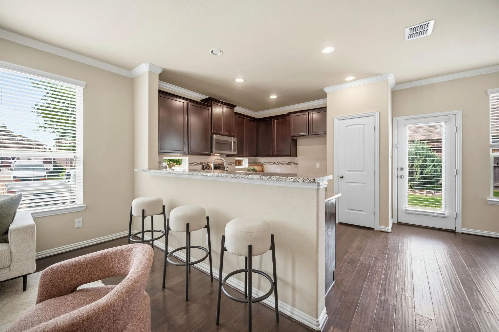 Single Family Residence For Sale in Denton County , 16005 Crosslake Court, Prosper, Texas 75078, 4 Bedroom, 3 Bathroom, 2 Garage spaces, 2,234 Sqft, built in 2014, mls#21248082, Real Estate Agent in Prosper, Homes For Sale in Denton county, Homes For Sale in Prosper, Realtor in Prosper Texas, Real Estate Brokerage Independent Realty Texas, Luminita Cordes Realtor