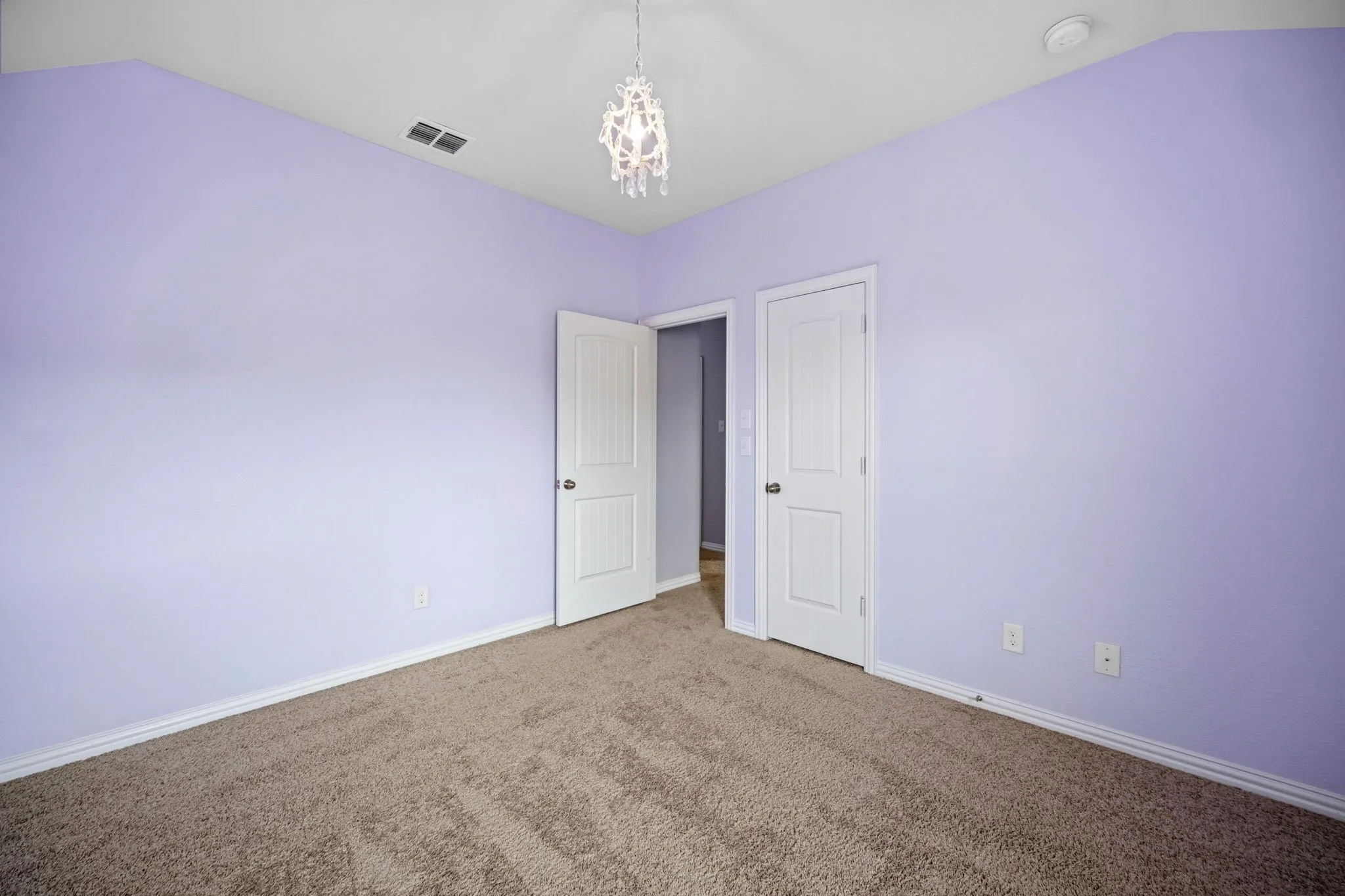 Single Family Residence For Sale in Denton County , 16005 Crosslake Court, Prosper, Texas 75078, 4 Bedroom, 3 Bathroom, 2 Garage spaces, 2,234 Sqft, built in 2014, mls#21248082, Real Estate Agent in Prosper, Homes For Sale in Denton county, Homes For Sale in Prosper, Realtor in Prosper Texas, Real Estate Brokerage Independent Realty Texas, Luminita Cordes Realtor
