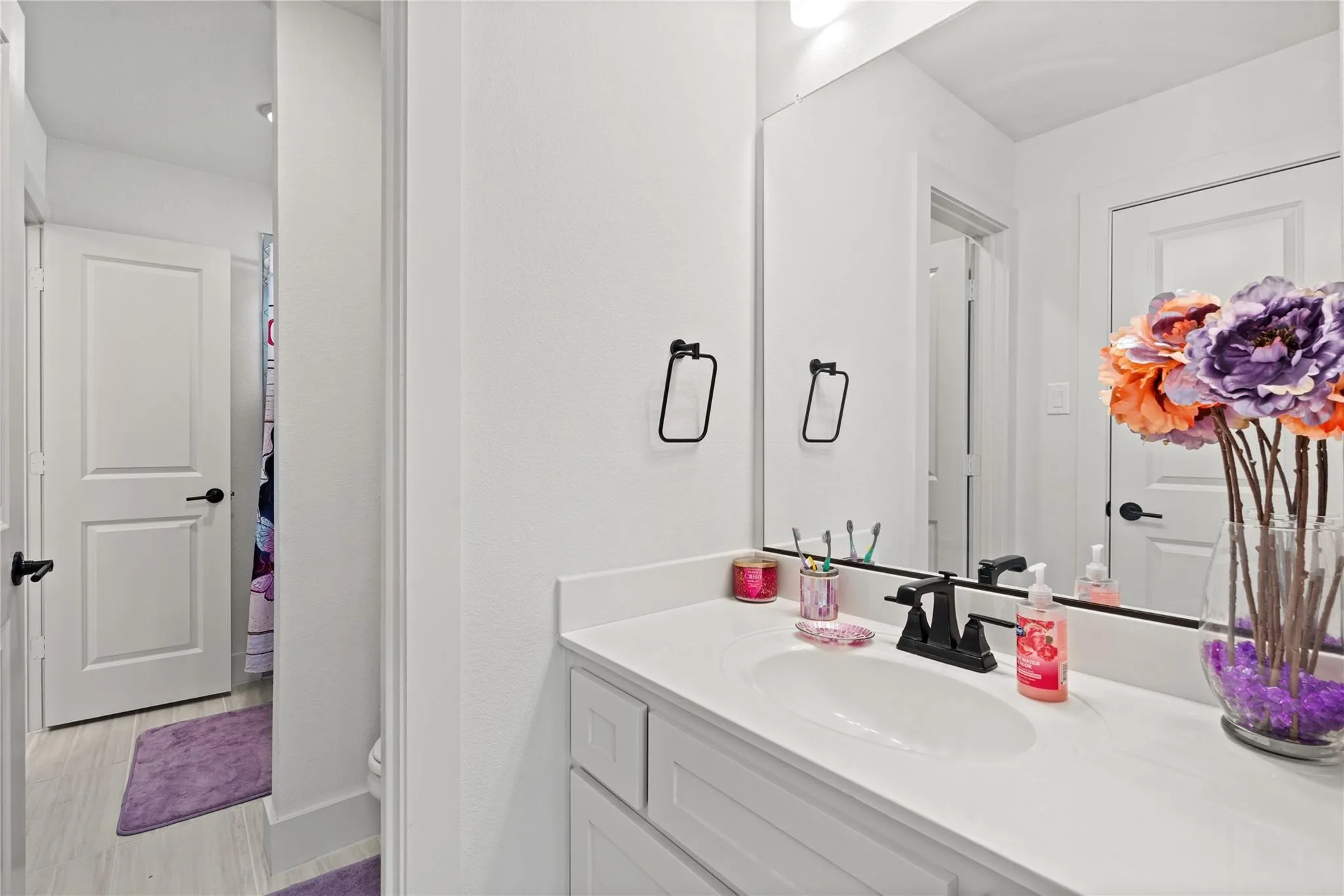 Single Family Residence For Sale in Dallas County , 704 S HIDDEN LAKES Drive, De Soto, Texas 75115, 5 Bedrooms, 4 Bathrooms, 2 Garage spaces, 4,737 Sqft, built in 2023, Price $750,000, mls#21248124, Real Estate Agent in De Soto, Homes For Sale in Dallas county, Homes For Sale in De Soto, Realtor in De Soto Texas, Real Estate Brokerage Independent Realty Texas, Luminita Cordes Realtor