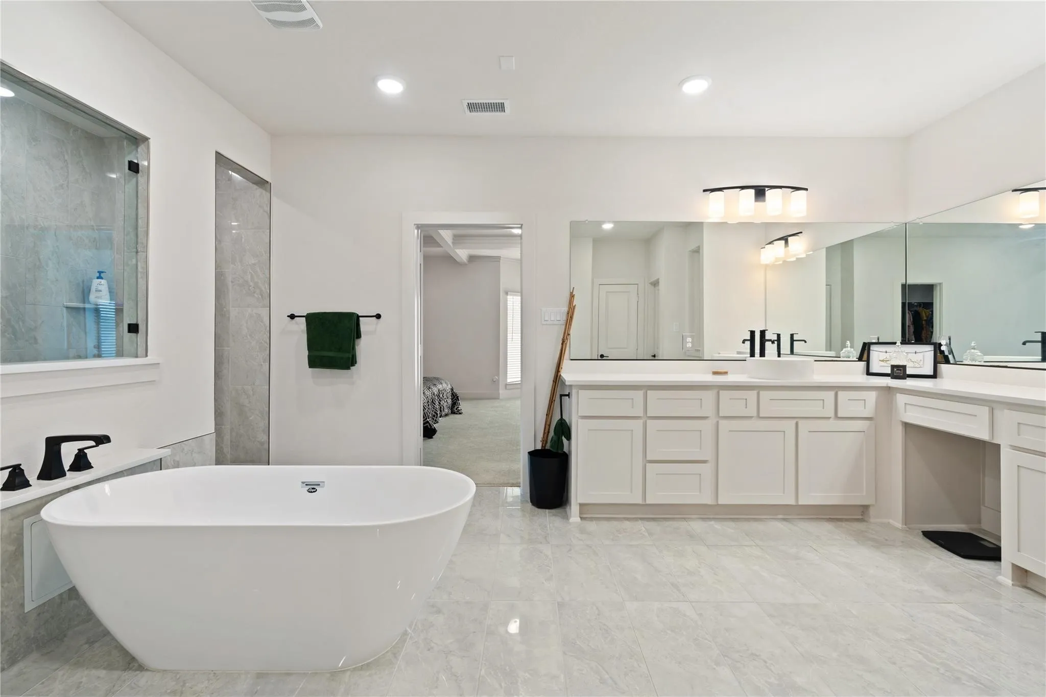 Single Family Residence For Sale in Dallas County , 704 S HIDDEN LAKES Drive, De Soto, Texas 75115, 5 Bedrooms, 4 Bathrooms, 2 Garage spaces, 4,737 Sqft, built in 2023, Price $750,000, mls#21248124, Real Estate Agent in De Soto, Homes For Sale in Dallas county, Homes For Sale in De Soto, Realtor in De Soto Texas, Real Estate Brokerage Independent Realty Texas, Luminita Cordes Realtor