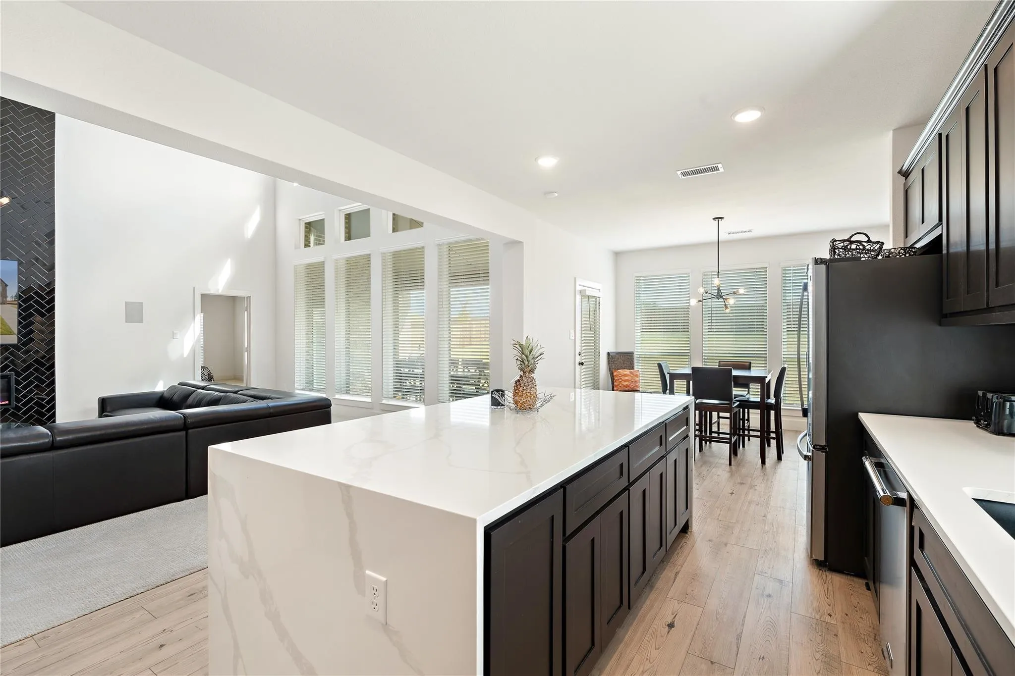 Single Family Residence For Sale in Dallas County , 704 S HIDDEN LAKES Drive, De Soto, Texas 75115, 5 Bedrooms, 4 Bathrooms, 2 Garage spaces, 4,737 Sqft, built in 2023, Price $750,000, mls#21248124, Real Estate Agent in De Soto, Homes For Sale in Dallas county, Homes For Sale in De Soto, Realtor in De Soto Texas, Real Estate Brokerage Independent Realty Texas, Luminita Cordes Realtor