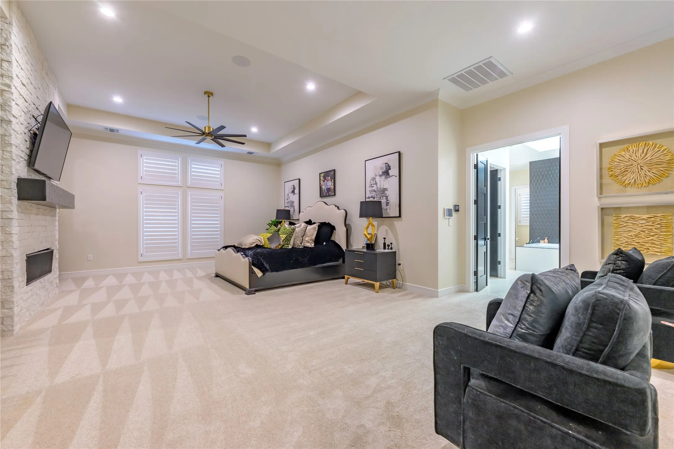 Single Family Residence For Sale in Ector County , 9331 Clevenger Road, Odessa, Texas 79762, 5 Bedroom, 6 Bathroom, 4 Garage spaces, 6,401 Sqft, built in 2024, Preowned, mls#21248169, Real Estate Agent in Odessa, Homes For Sale in Ector county, Homes For Sale in Odessa, Realtor in Odessa Texas, Real Estate Brokerage Independent Realty Texas, Luminita Cordes Realtor