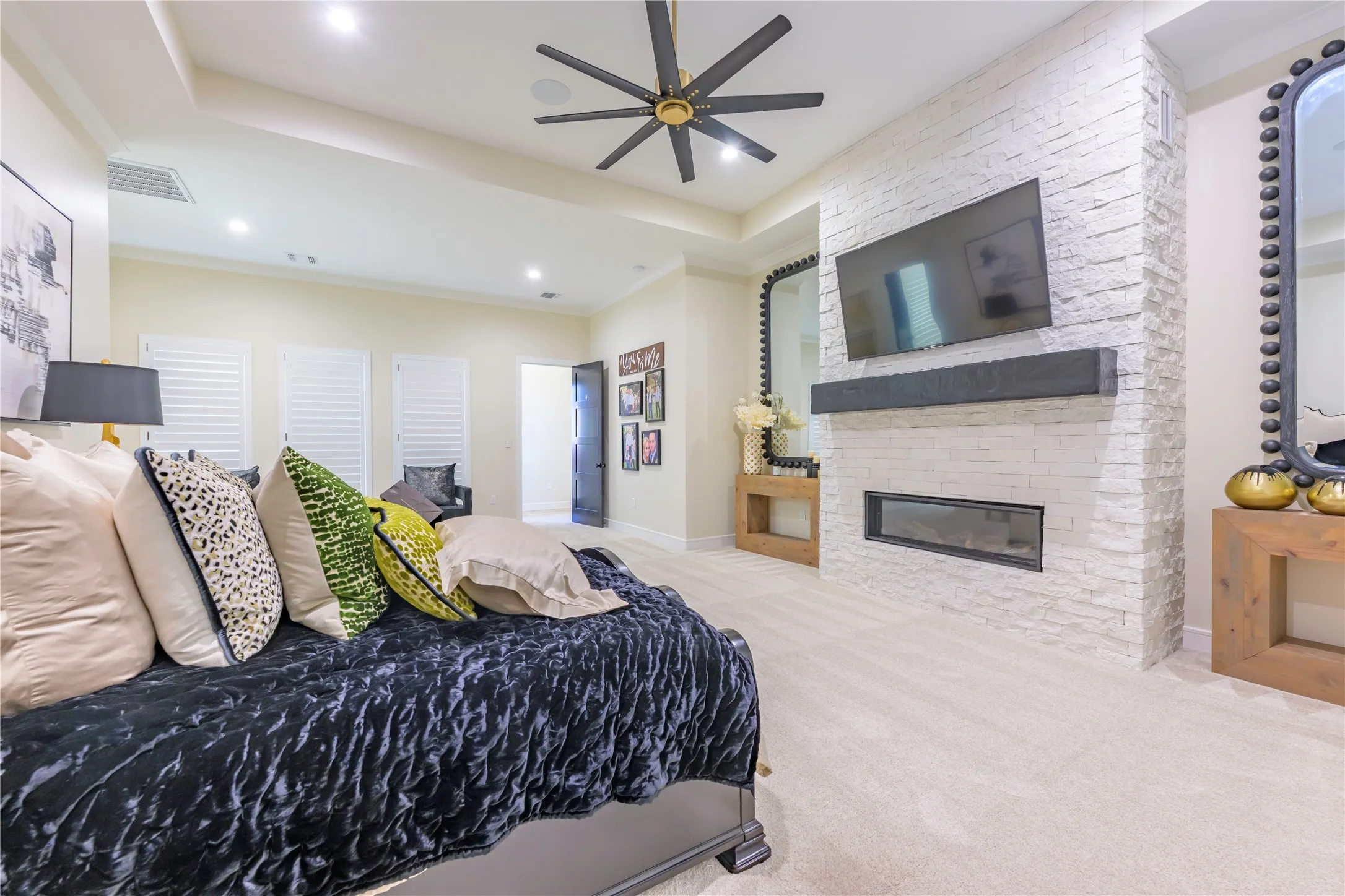 Single Family Residence For Sale in Ector County , 9331 Clevenger Road, Odessa, Texas 79762, 5 Bedroom, 6 Bathroom, 4 Garage spaces, 6,401 Sqft, built in 2024, Preowned, mls#21248169, Real Estate Agent in Odessa, Homes For Sale in Ector county, Homes For Sale in Odessa, Realtor in Odessa Texas, Real Estate Brokerage Independent Realty Texas, Luminita Cordes Realtor