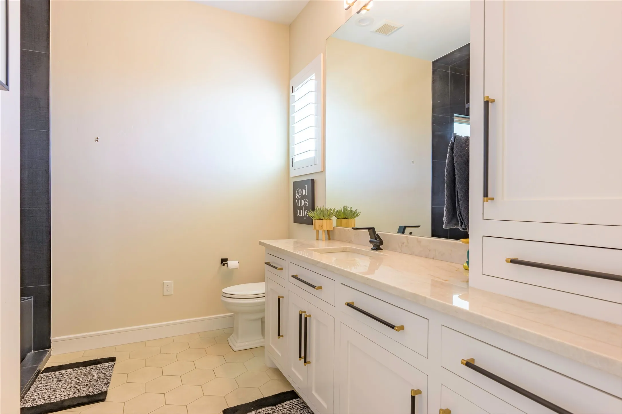 Single Family Residence For Sale in Ector County , 9331 Clevenger Road, Odessa, Texas 79762, 5 Bedroom, 6 Bathroom, 4 Garage spaces, 6,401 Sqft, built in 2024, Preowned, mls#21248169, Real Estate Agent in Odessa, Homes For Sale in Ector county, Homes For Sale in Odessa, Realtor in Odessa Texas, Real Estate Brokerage Independent Realty Texas, Luminita Cordes Realtor