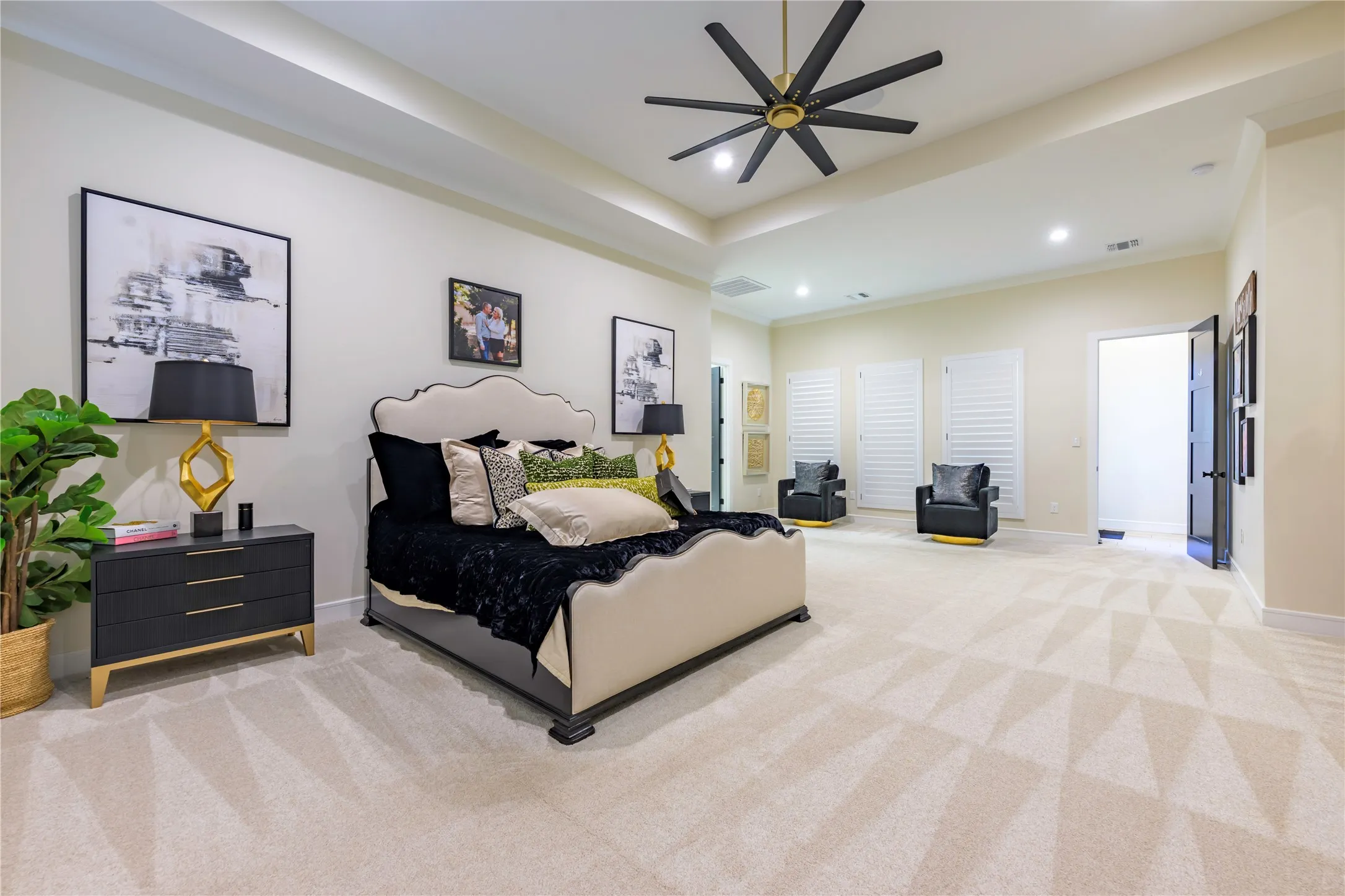 Single Family Residence For Sale in Ector County , 9331 Clevenger Road, Odessa, Texas 79762, 5 Bedroom, 6 Bathroom, 4 Garage spaces, 6,401 Sqft, built in 2024, Preowned, mls#21248169, Real Estate Agent in Odessa, Homes For Sale in Ector county, Homes For Sale in Odessa, Realtor in Odessa Texas, Real Estate Brokerage Independent Realty Texas, Luminita Cordes Realtor