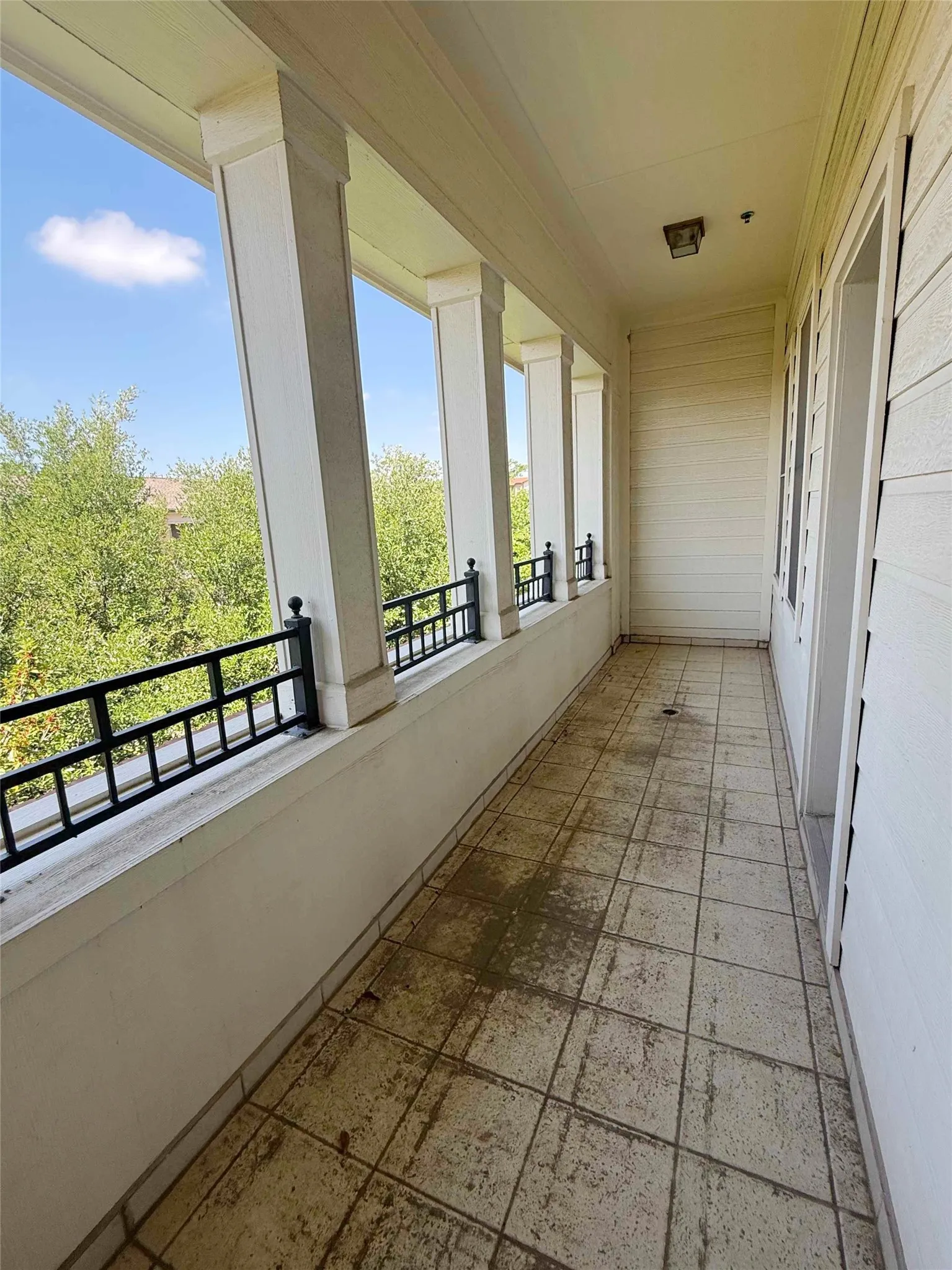 Townhouse For Sale in Collin County , 8242 Library Street, Frisco, Texas 75034, 3 Bedroom, 4 Bathroom, 2 Garage spaces, 2,781 Sqft, built in 2002, Preowned, mls#21248183, Real Estate Agent in Frisco, Homes For Sale in Collin county, Homes For Sale in Frisco, Realtor in Frisco Texas, Real Estate Brokerage Independent Realty Texas, Luminita Cordes Realtor