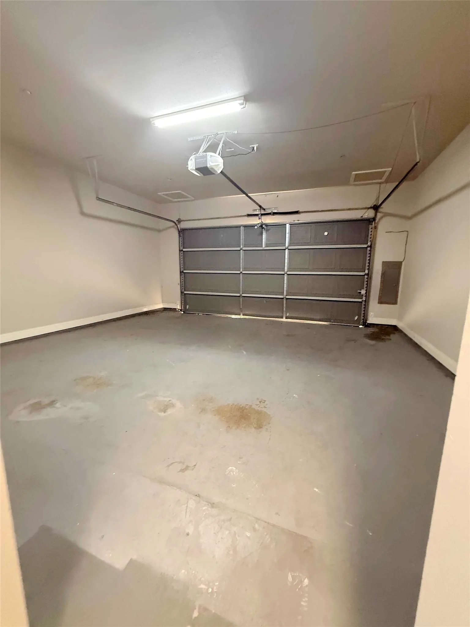 Townhouse For Sale in Collin County , 8242 Library Street, Frisco, Texas 75034, 3 Bedroom, 4 Bathroom, 2 Garage spaces, 2,781 Sqft, built in 2002, Preowned, mls#21248183, Real Estate Agent in Frisco, Homes For Sale in Collin county, Homes For Sale in Frisco, Realtor in Frisco Texas, Real Estate Brokerage Independent Realty Texas, Luminita Cordes Realtor