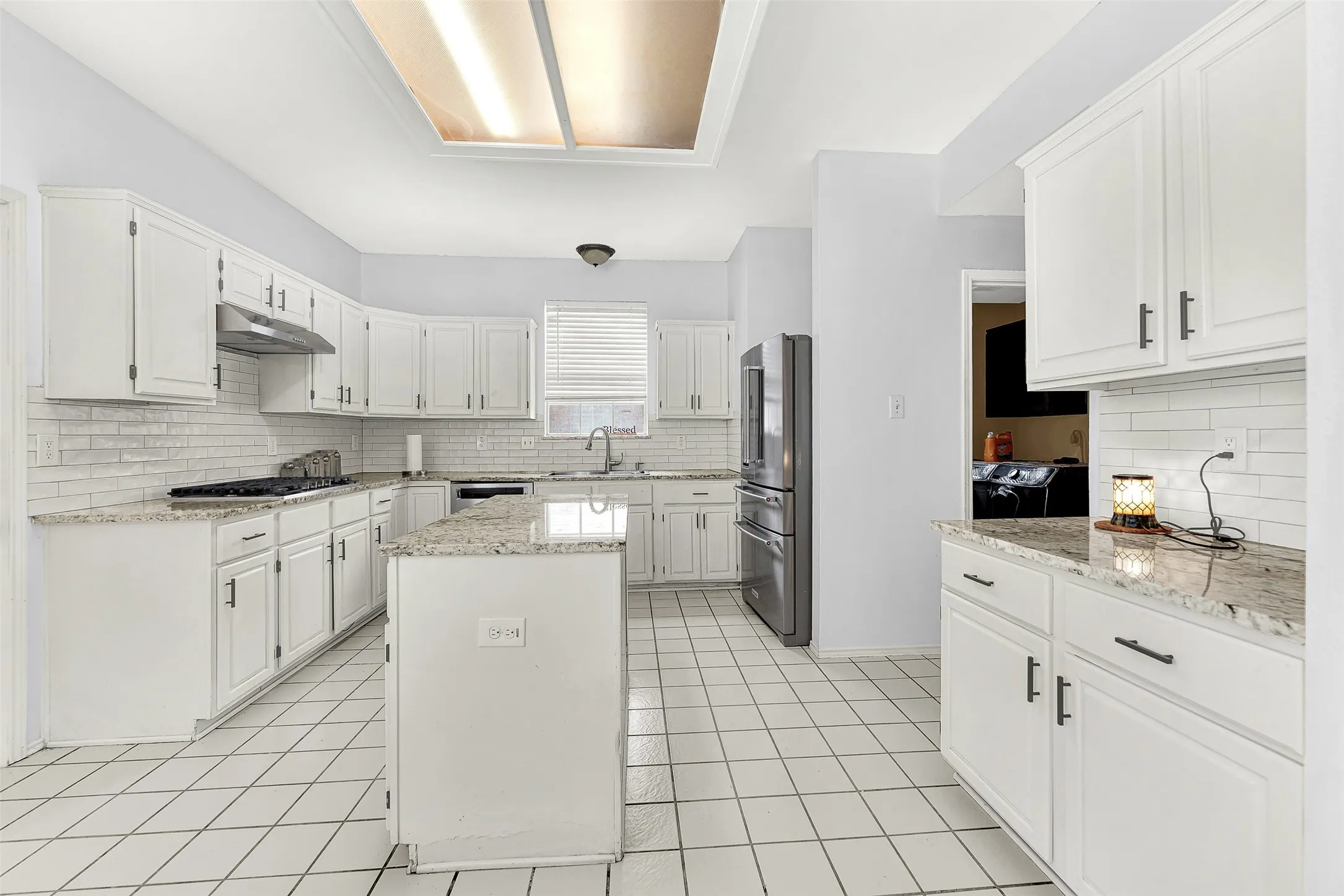 Single Family Residence For Sale in Dallas County , 8506 Manchester Drive, Rowlett, Texas 75089, 4 Bedroom, 3 Bathroom, 2 Garage spaces, 2,646 Sqft, built in 1995, Preowned, mls#21144051, Real Estate Agent in Rowlett, Homes For Sale in Dallas county, Homes For Sale in Rowlett, Realtor in Rowlett Texas, Real Estate Brokerage Independent Realty Texas, Luminita Cordes Realtor