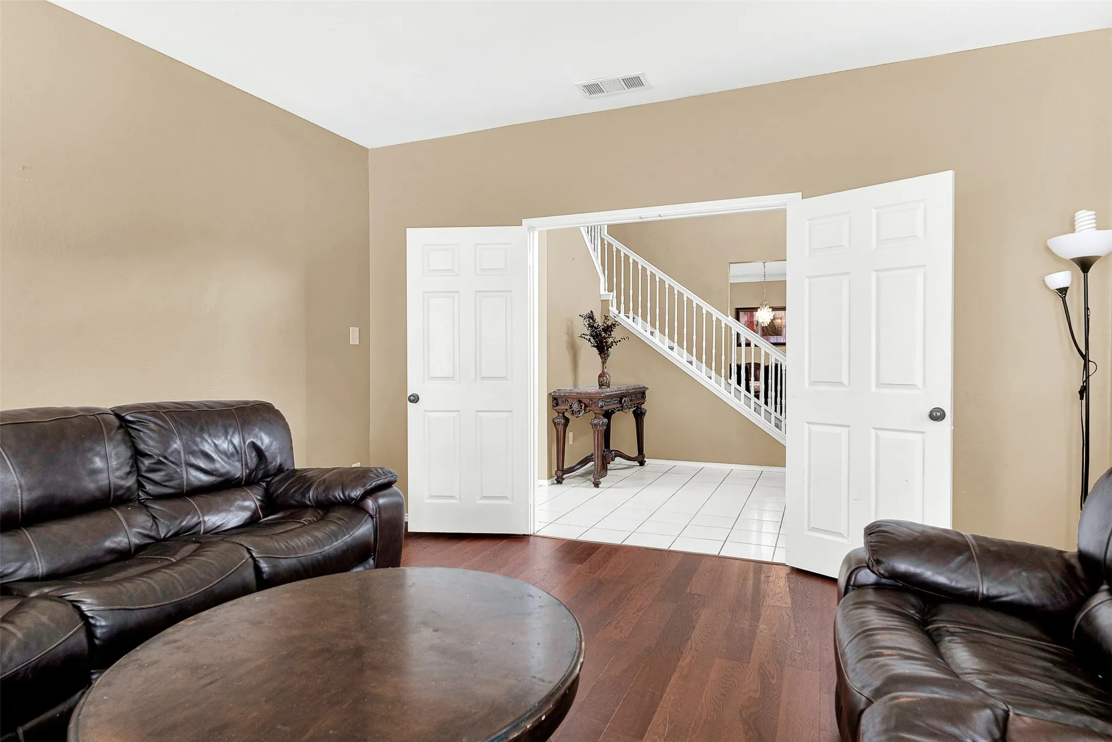Single Family Residence For Sale in Dallas County , 8506 Manchester Drive, Rowlett, Texas 75089, 4 Bedroom, 3 Bathroom, 2 Garage spaces, 2,646 Sqft, built in 1995, Preowned, mls#21144051, Real Estate Agent in Rowlett, Homes For Sale in Dallas county, Homes For Sale in Rowlett, Realtor in Rowlett Texas, Real Estate Brokerage Independent Realty Texas, Luminita Cordes Realtor