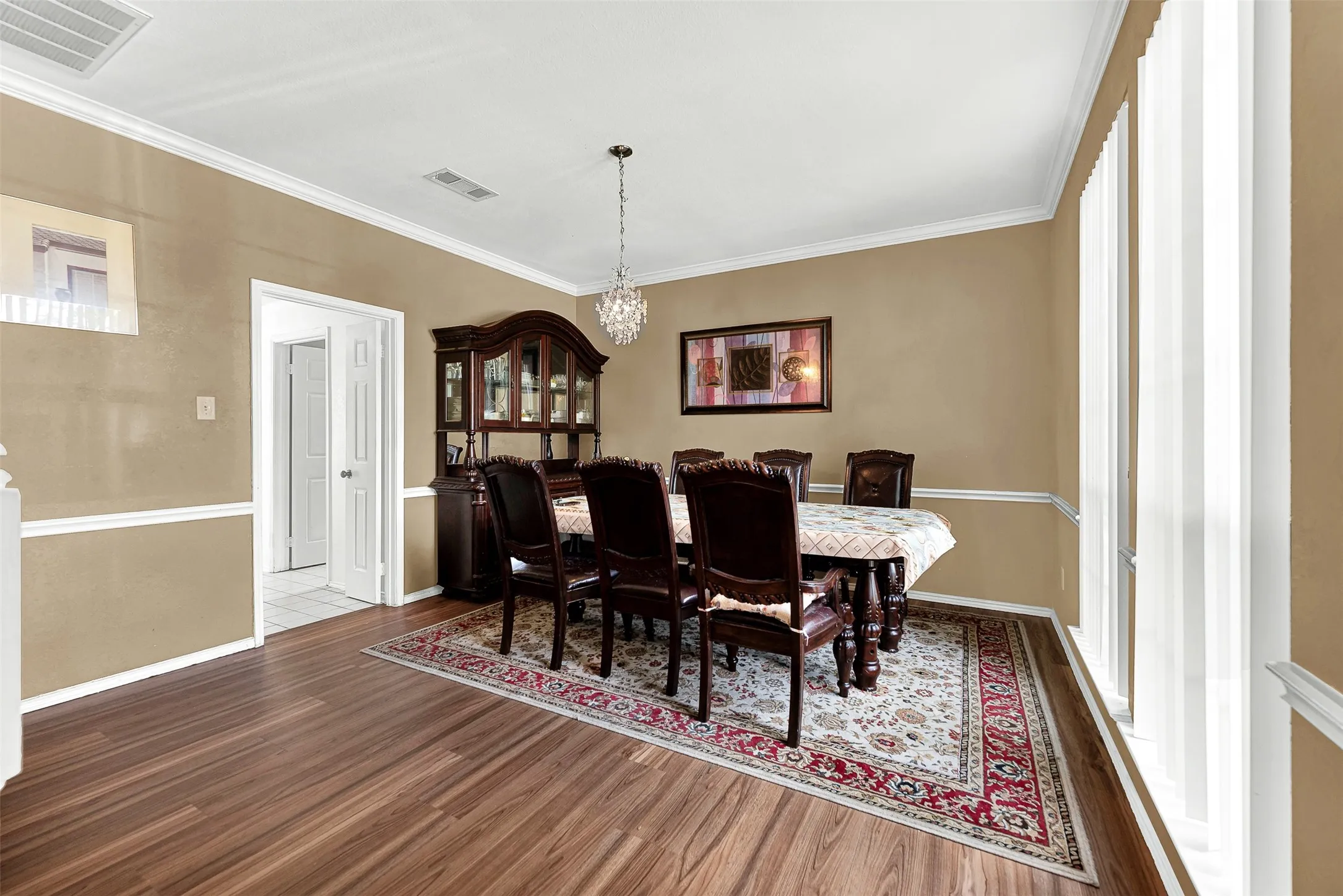 Single Family Residence For Sale in Dallas County , 8506 Manchester Drive, Rowlett, Texas 75089, 4 Bedroom, 3 Bathroom, 2 Garage spaces, 2,646 Sqft, built in 1995, Preowned, mls#21144051, Real Estate Agent in Rowlett, Homes For Sale in Dallas county, Homes For Sale in Rowlett, Realtor in Rowlett Texas, Real Estate Brokerage Independent Realty Texas, Luminita Cordes Realtor