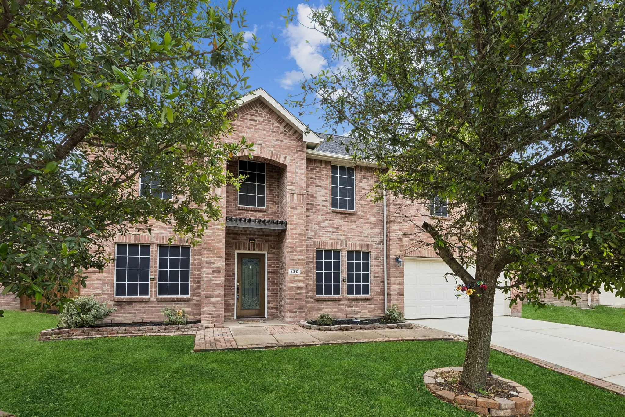 Single Family Residence For Sale in Collin County , 320 Mesa Verde Way, Wylie, Texas 75098, 4 Bedroom, 3 Bathroom, 2 Garage spaces, 2,603 Sqft, built in 2005, Preowned, mls#21248199, Real Estate Agent in Wylie, Homes For Sale in Collin county, Homes For Sale in Wylie, Realtor in Wylie Texas, Real Estate Brokerage Independent Realty Texas, Luminita Cordes Realtor