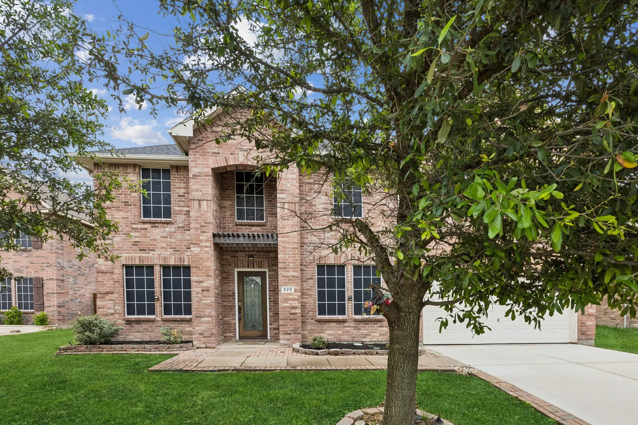 Single Family Residence For Sale in Collin County , 320 Mesa Verde Way, Wylie, Texas 75098, 4 Bedroom, 3 Bathroom, 2 Garage spaces, 2,603 Sqft, built in 2005, Preowned, mls#21248199, Real Estate Agent in Wylie, Homes For Sale in Collin county, Homes For Sale in Wylie, Realtor in Wylie Texas, Real Estate Brokerage Independent Realty Texas, Luminita Cordes Realtor