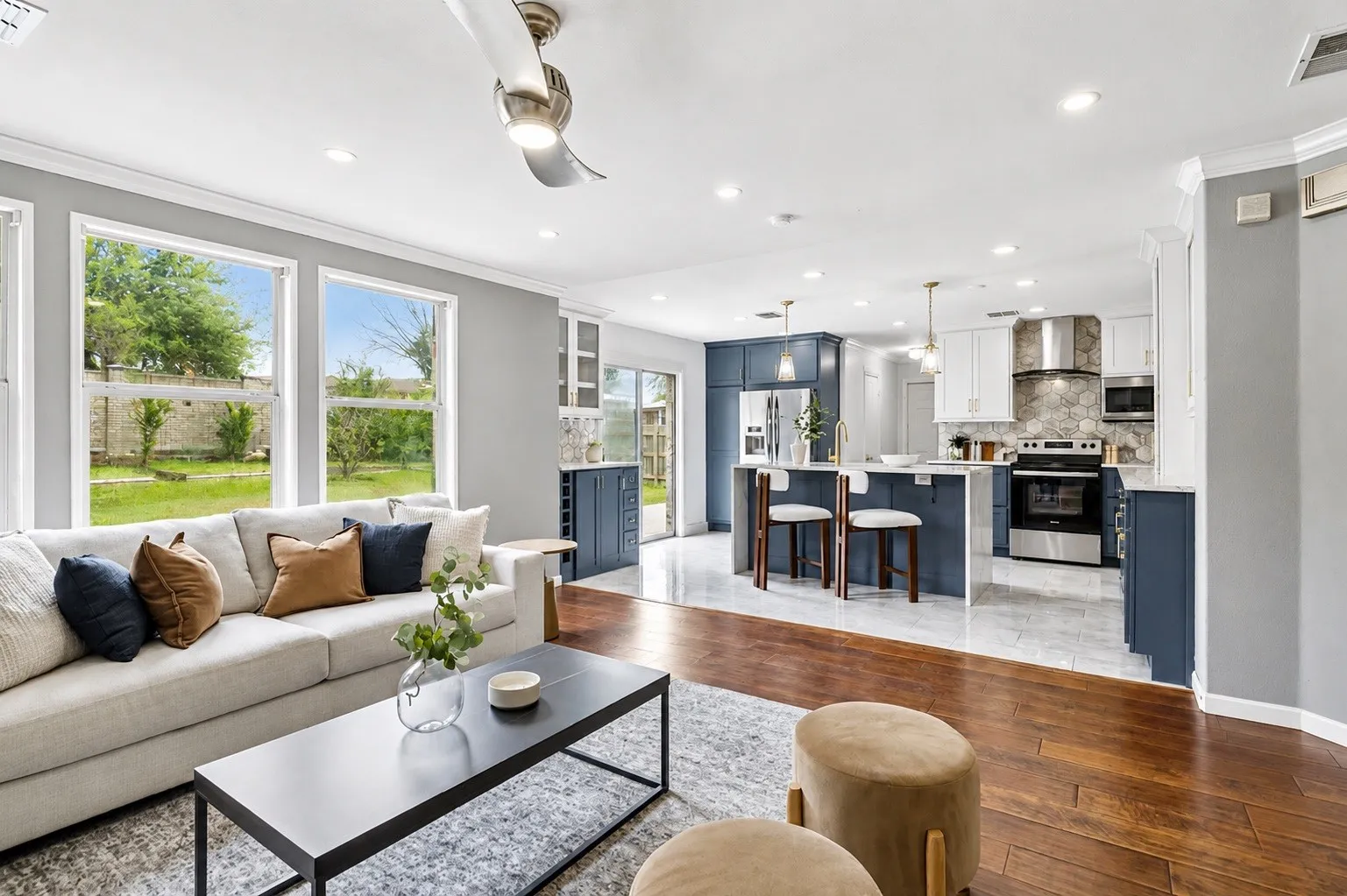 Single Family Residence For Sale in Collin County , 320 Mesa Verde Way, Wylie, Texas 75098, 4 Bedroom, 3 Bathroom, 2 Garage spaces, 2,603 Sqft, built in 2005, Preowned, mls#21248199, Real Estate Agent in Wylie, Homes For Sale in Collin county, Homes For Sale in Wylie, Realtor in Wylie Texas, Real Estate Brokerage Independent Realty Texas, Luminita Cordes Realtor