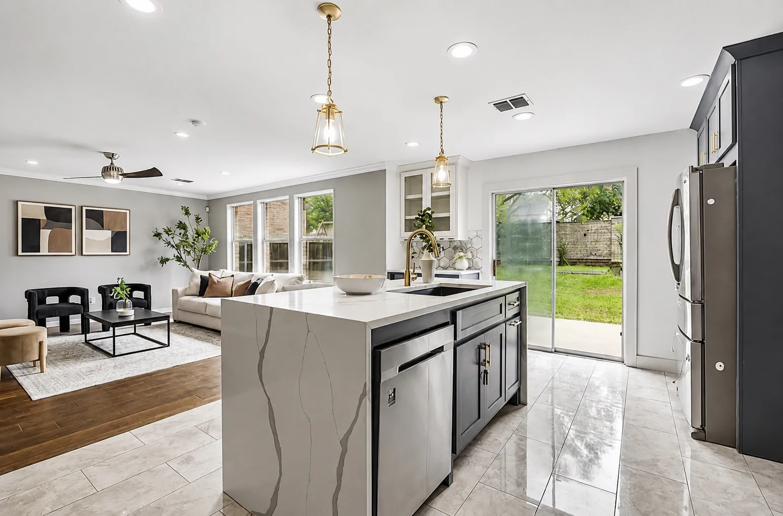 Single Family Residence For Sale in Collin County , 320 Mesa Verde Way, Wylie, Texas 75098, 4 Bedroom, 3 Bathroom, 2 Garage spaces, 2,603 Sqft, built in 2005, Preowned, mls#21248199, Real Estate Agent in Wylie, Homes For Sale in Collin county, Homes For Sale in Wylie, Realtor in Wylie Texas, Real Estate Brokerage Independent Realty Texas, Luminita Cordes Realtor