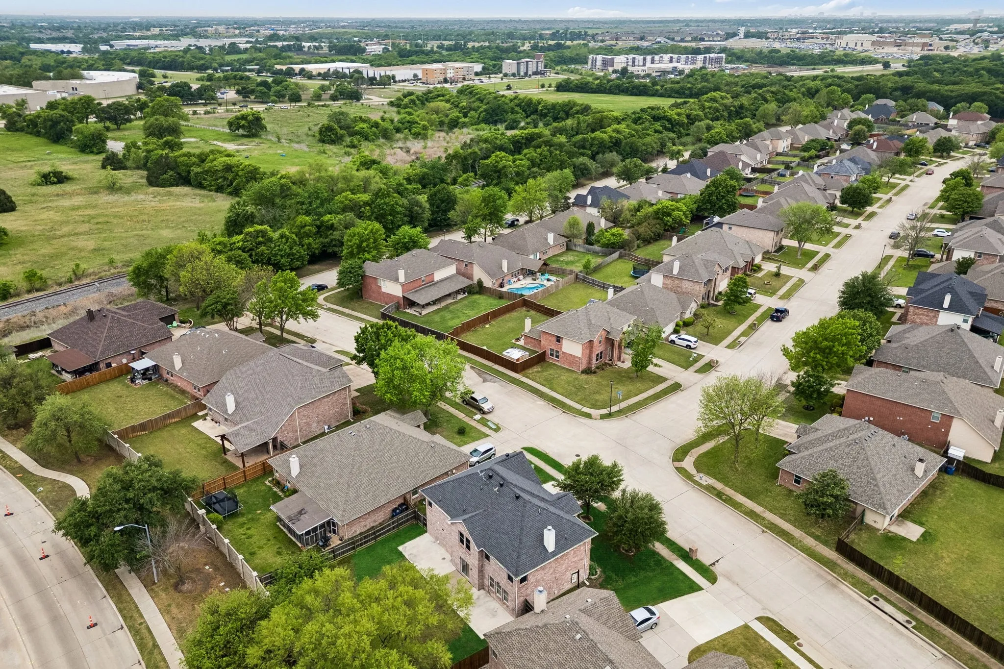 Single Family Residence For Sale in Collin County , 320 Mesa Verde Way, Wylie, Texas 75098, 4 Bedroom, 3 Bathroom, 2 Garage spaces, 2,603 Sqft, built in 2005, Preowned, mls#21248199, Real Estate Agent in Wylie, Homes For Sale in Collin county, Homes For Sale in Wylie, Realtor in Wylie Texas, Real Estate Brokerage Independent Realty Texas, Luminita Cordes Realtor