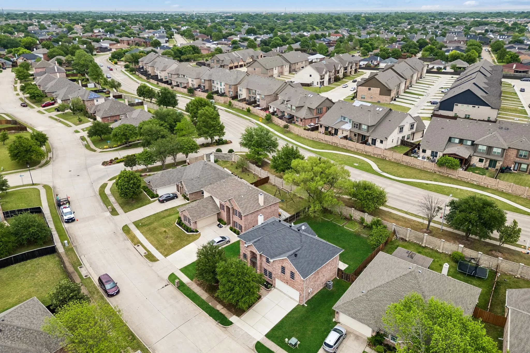 Single Family Residence For Sale in Collin County , 320 Mesa Verde Way, Wylie, Texas 75098, 4 Bedroom, 3 Bathroom, 2 Garage spaces, 2,603 Sqft, built in 2005, Preowned, mls#21248199, Real Estate Agent in Wylie, Homes For Sale in Collin county, Homes For Sale in Wylie, Realtor in Wylie Texas, Real Estate Brokerage Independent Realty Texas, Luminita Cordes Realtor
