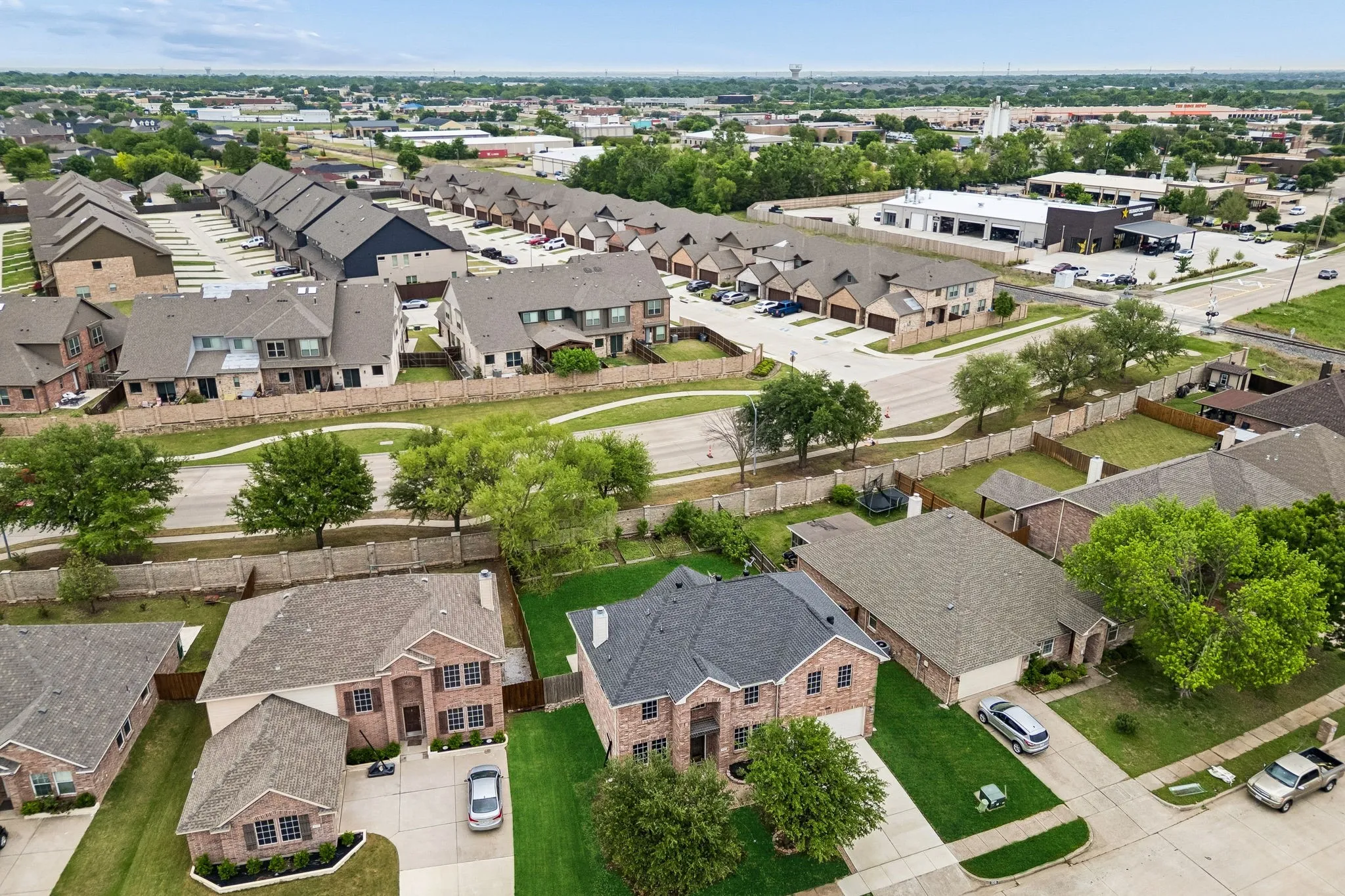 Single Family Residence For Sale in Collin County , 320 Mesa Verde Way, Wylie, Texas 75098, 4 Bedroom, 3 Bathroom, 2 Garage spaces, 2,603 Sqft, built in 2005, Preowned, mls#21248199, Real Estate Agent in Wylie, Homes For Sale in Collin county, Homes For Sale in Wylie, Realtor in Wylie Texas, Real Estate Brokerage Independent Realty Texas, Luminita Cordes Realtor