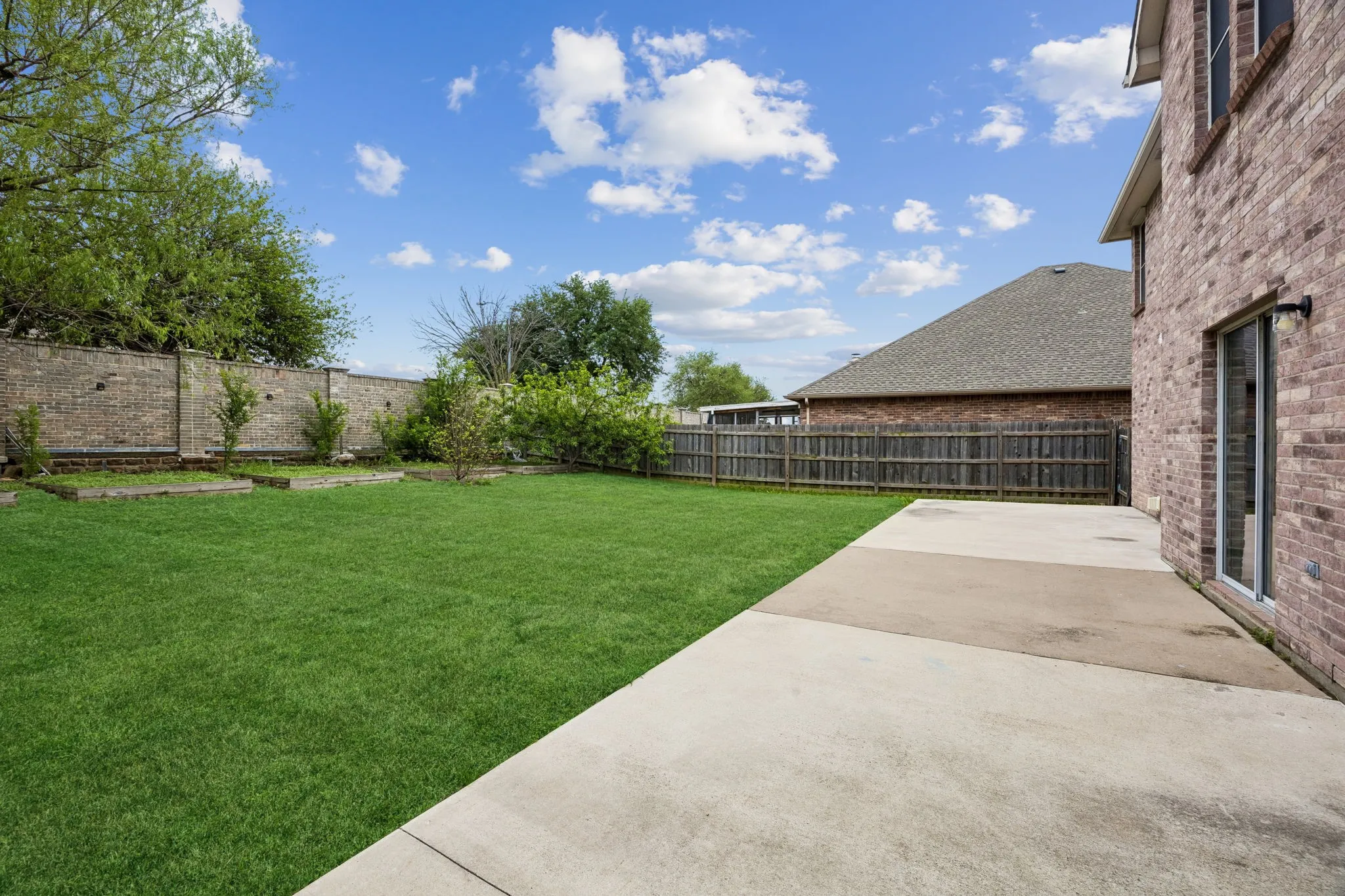 Single Family Residence For Sale in Collin County , 320 Mesa Verde Way, Wylie, Texas 75098, 4 Bedroom, 3 Bathroom, 2 Garage spaces, 2,603 Sqft, built in 2005, Preowned, mls#21248199, Real Estate Agent in Wylie, Homes For Sale in Collin county, Homes For Sale in Wylie, Realtor in Wylie Texas, Real Estate Brokerage Independent Realty Texas, Luminita Cordes Realtor