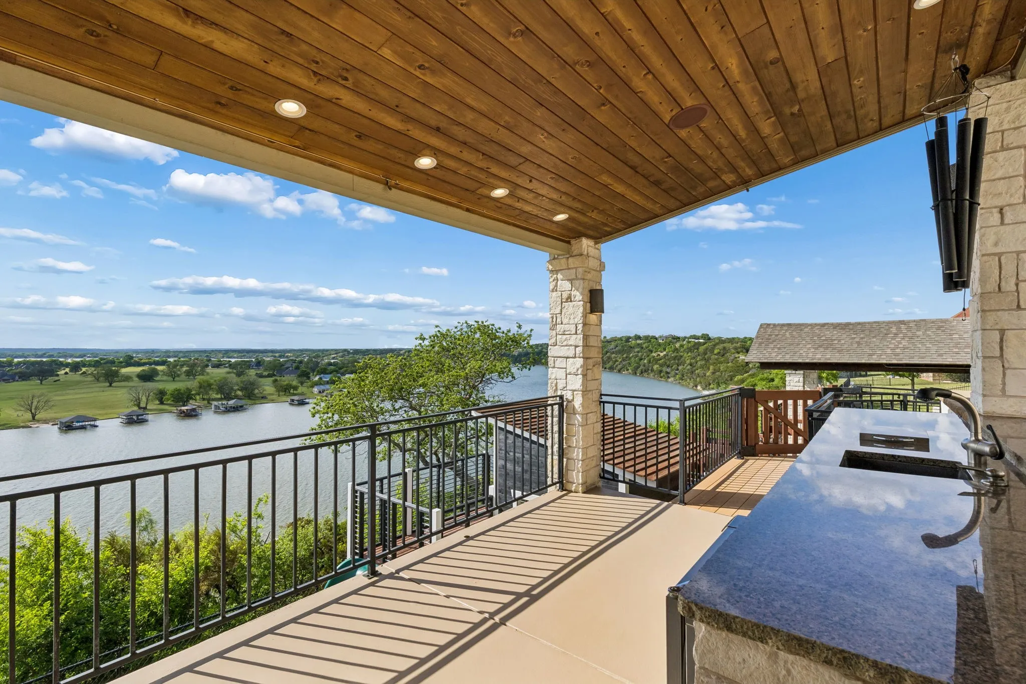 Single Family Residence For Sale in Hood County , 1400 Lady Amber Lane, Granbury, Texas 76049, 5 Bedroom, 7 Bathroom, 4 Garage spaces, 4,339 Sqft, built in 2002, mls#21240159, Real Estate Agent in Granbury, Homes For Sale in Hood county, Homes For Sale in Granbury, Realtor in Granbury Texas, Real Estate Brokerage Independent Realty Texas, Luminita Cordes Realtor