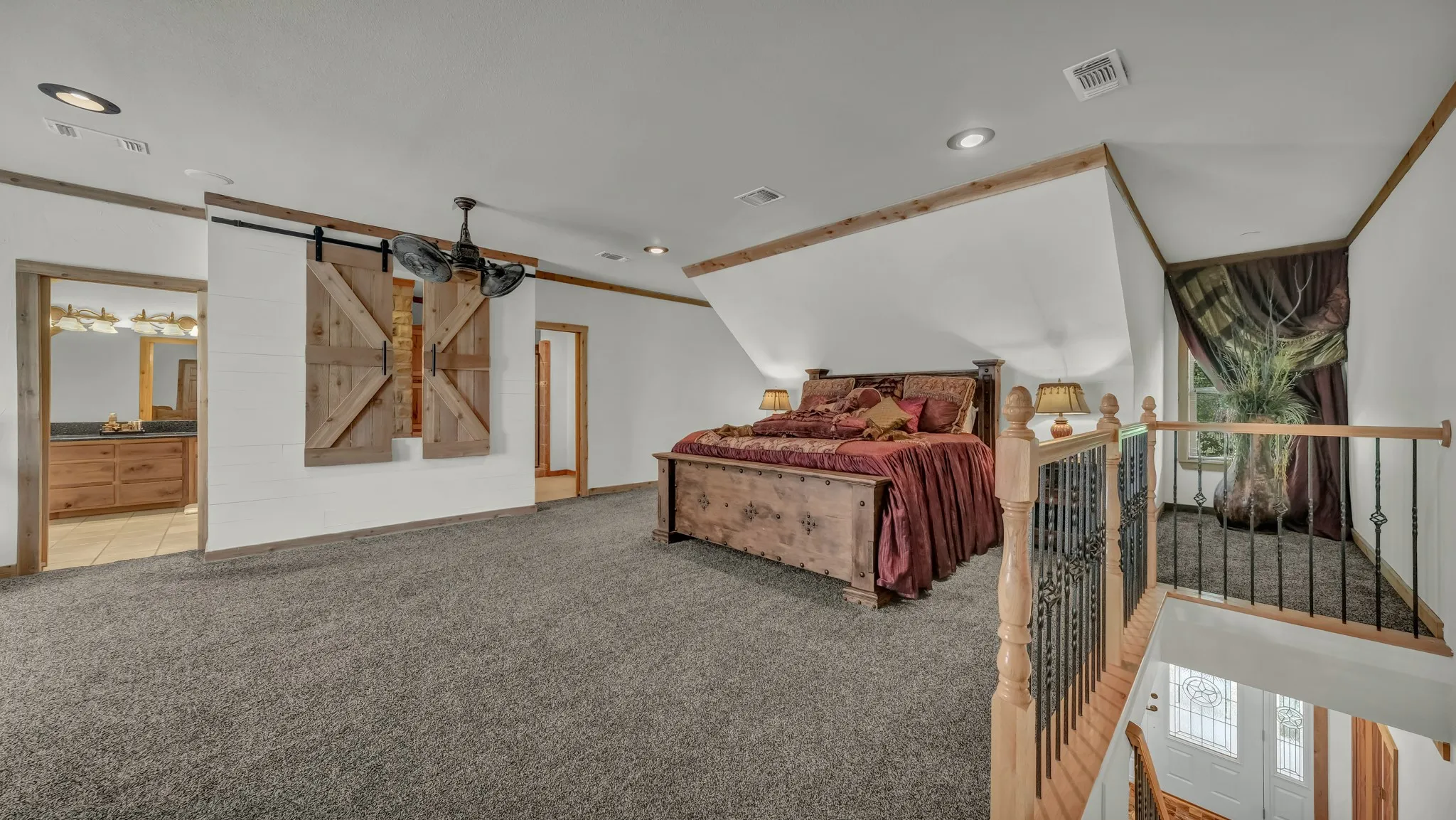 Single Family Residence For Sale in Parker County , 2712 Bethel Road, Weatherford, Texas 76087, 3 Bedrooms, 4 Bathrooms, 3 Garage spaces, 3,338 Sqft, built in 2005, Preowned, Price $1,049,000, mls#21247744, Real Estate Agent in Weatherford, Homes For Sale in Parker county, Homes For Sale in Weatherford, Realtor in Weatherford Texas, Real Estate Brokerage Independent Realty Texas, Luminita Cordes Realtor