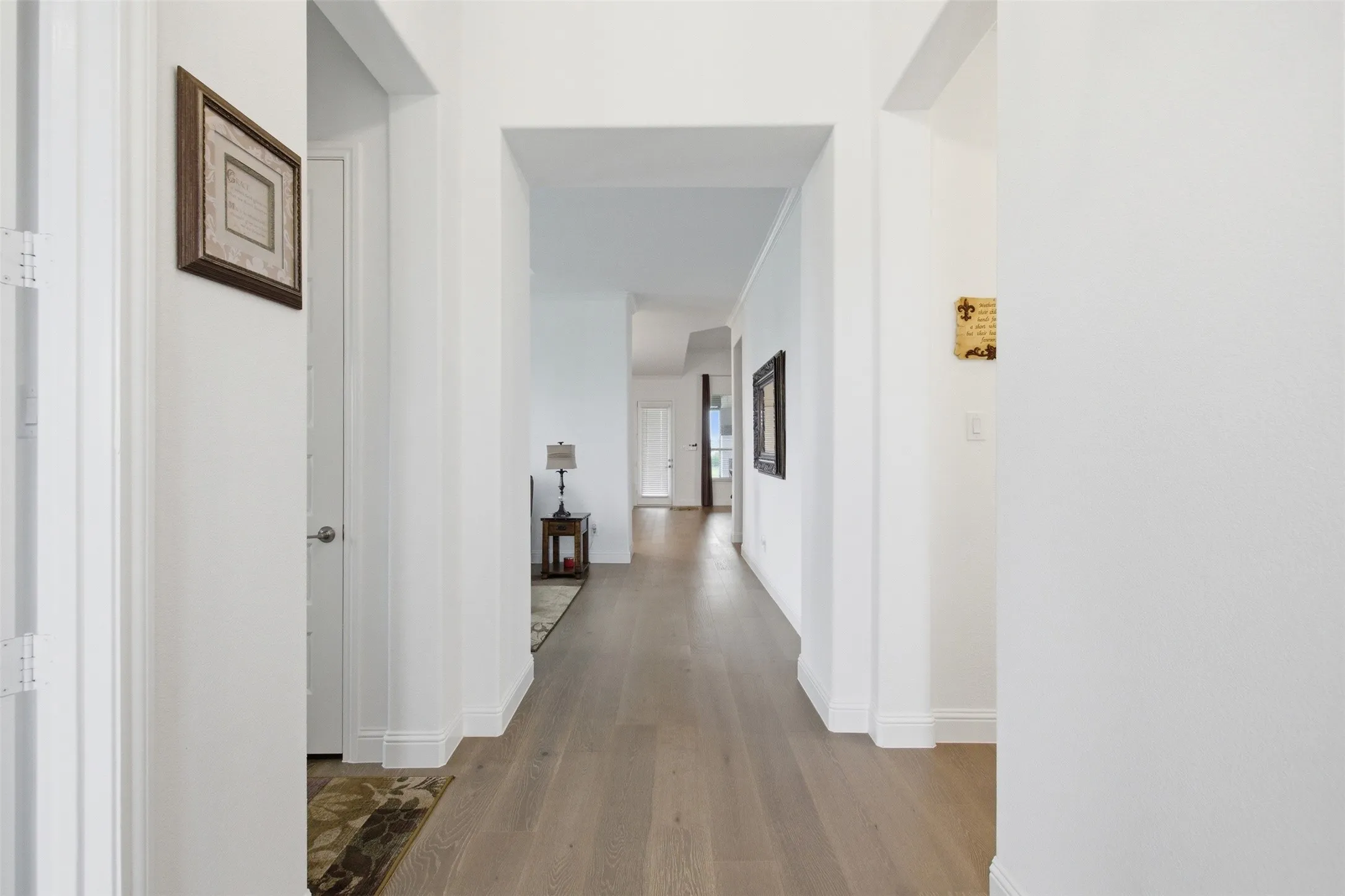 Single Family Residence For Sale in Johnson County , 6008 Glenwood Drive, Joshua, Texas 76058, 3 Bedroom, 3 Bathroom, 3 Garage spaces, 2,707 Sqft, built in 2022, Preowned, mls#21246732, Real Estate Agent in Joshua, Homes For Sale in Johnson county, Homes For Sale in Joshua, Realtor in Joshua Texas, Real Estate Brokerage Independent Realty Texas, Luminita Cordes Realtor