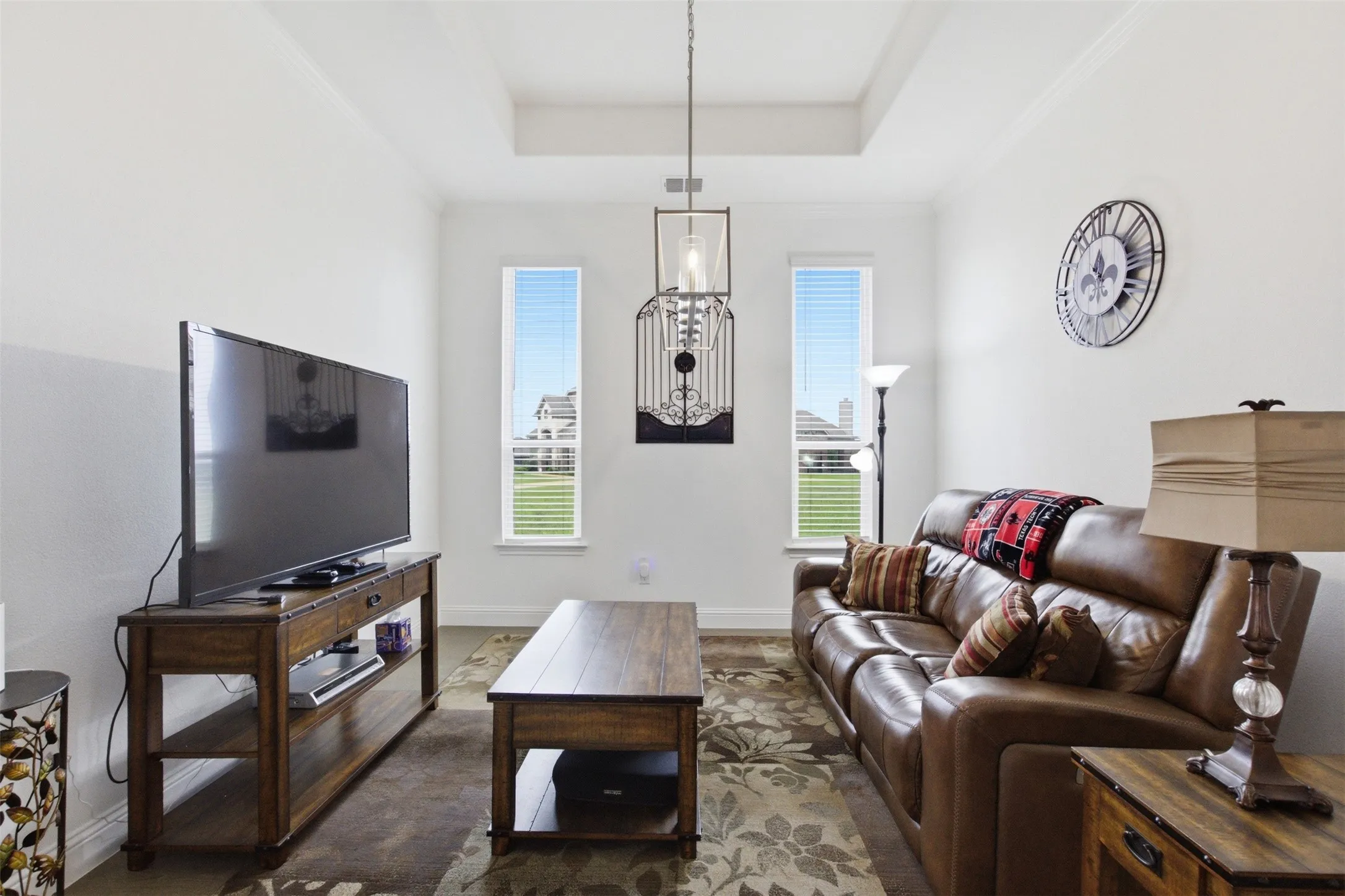 Flex space or formal dining area