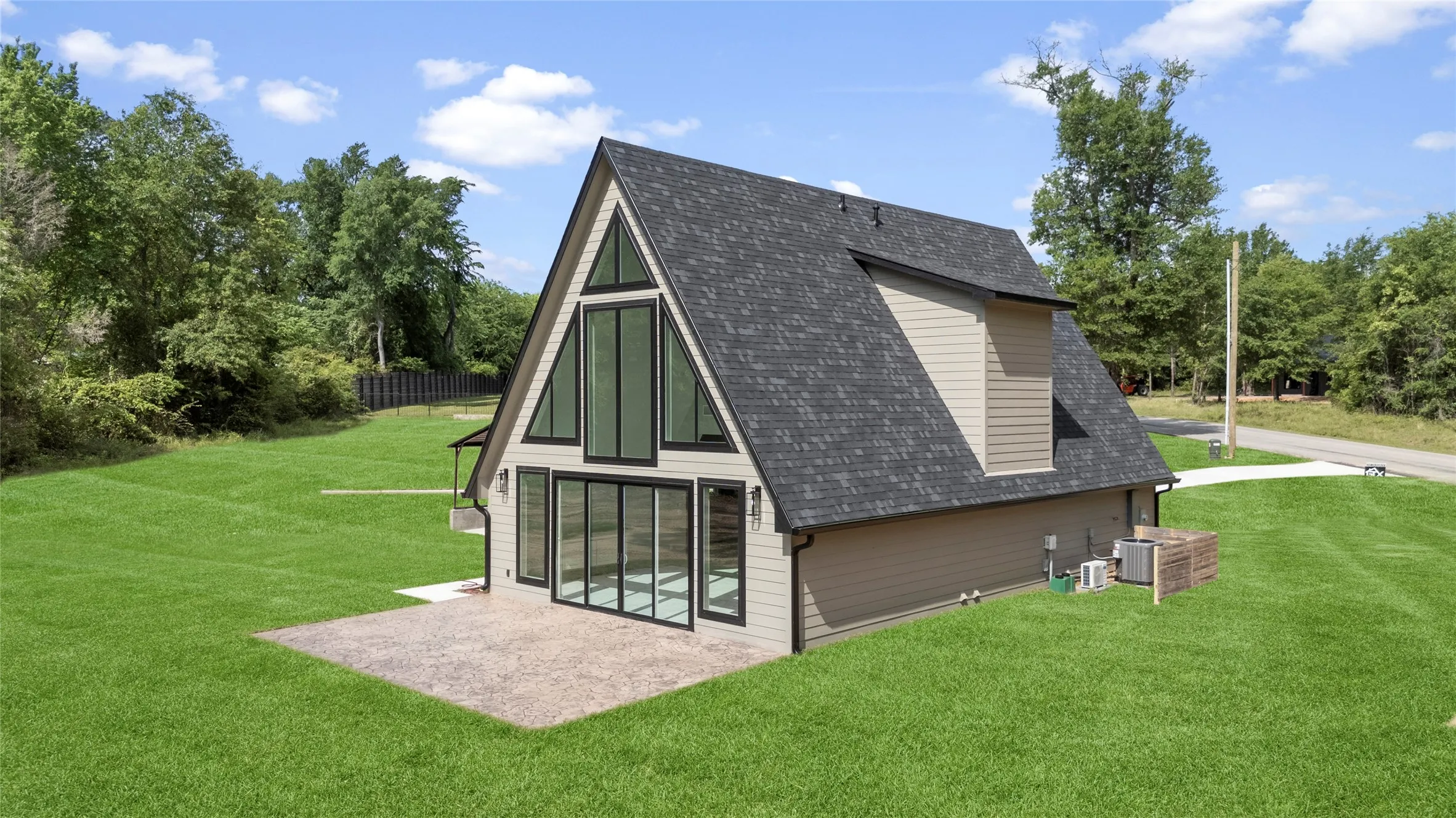 Single Family Residence For Sale in Wood County , 268 County Road 2297, Mineola, Texas 75773, 3 Bedroom, 2 Bathroom, Garage spaces, 1,770 Sqft, built in 2026, New Construction - Complete, mls#21241887, Real Estate Agent in Mineola, Homes For Sale in Wood county, Homes For Sale in Mineola, Realtor in Mineola Texas, Real Estate Brokerage Independent Realty Texas, Luminita Cordes Realtor