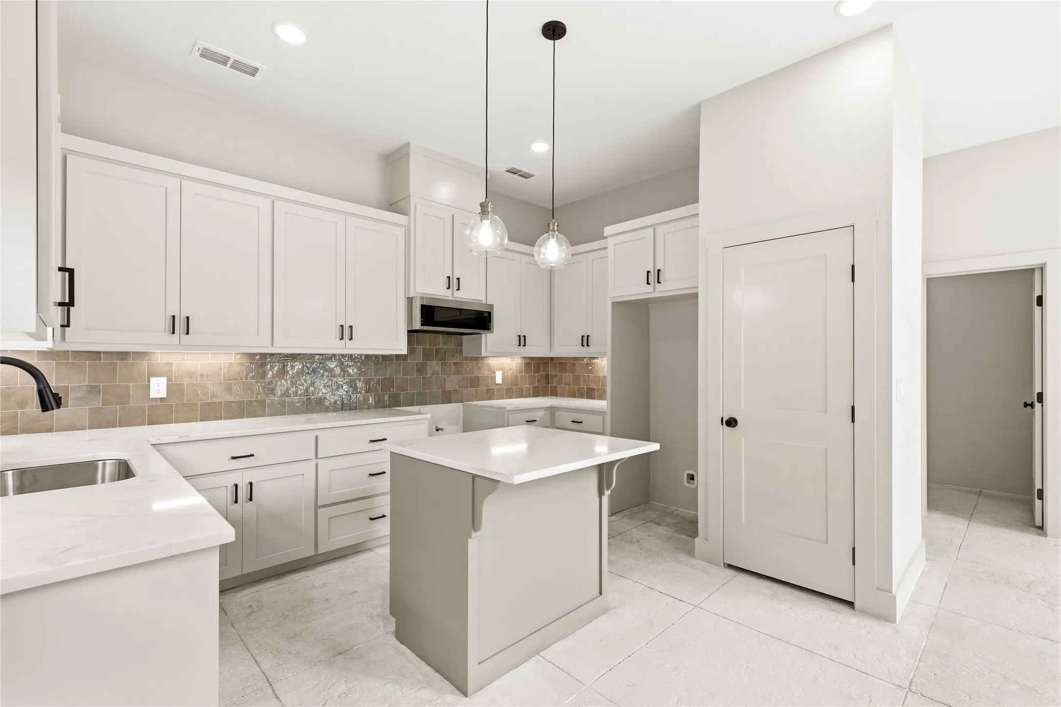 Single Family Residence For Sale in Wood County , 268 County Road 2297, Mineola, Texas 75773, 3 Bedroom, 2 Bathroom, Garage spaces, 1,770 Sqft, built in 2026, New Construction - Complete, mls#21241887, Real Estate Agent in Mineola, Homes For Sale in Wood county, Homes For Sale in Mineola, Realtor in Mineola Texas, Real Estate Brokerage Independent Realty Texas, Luminita Cordes Realtor