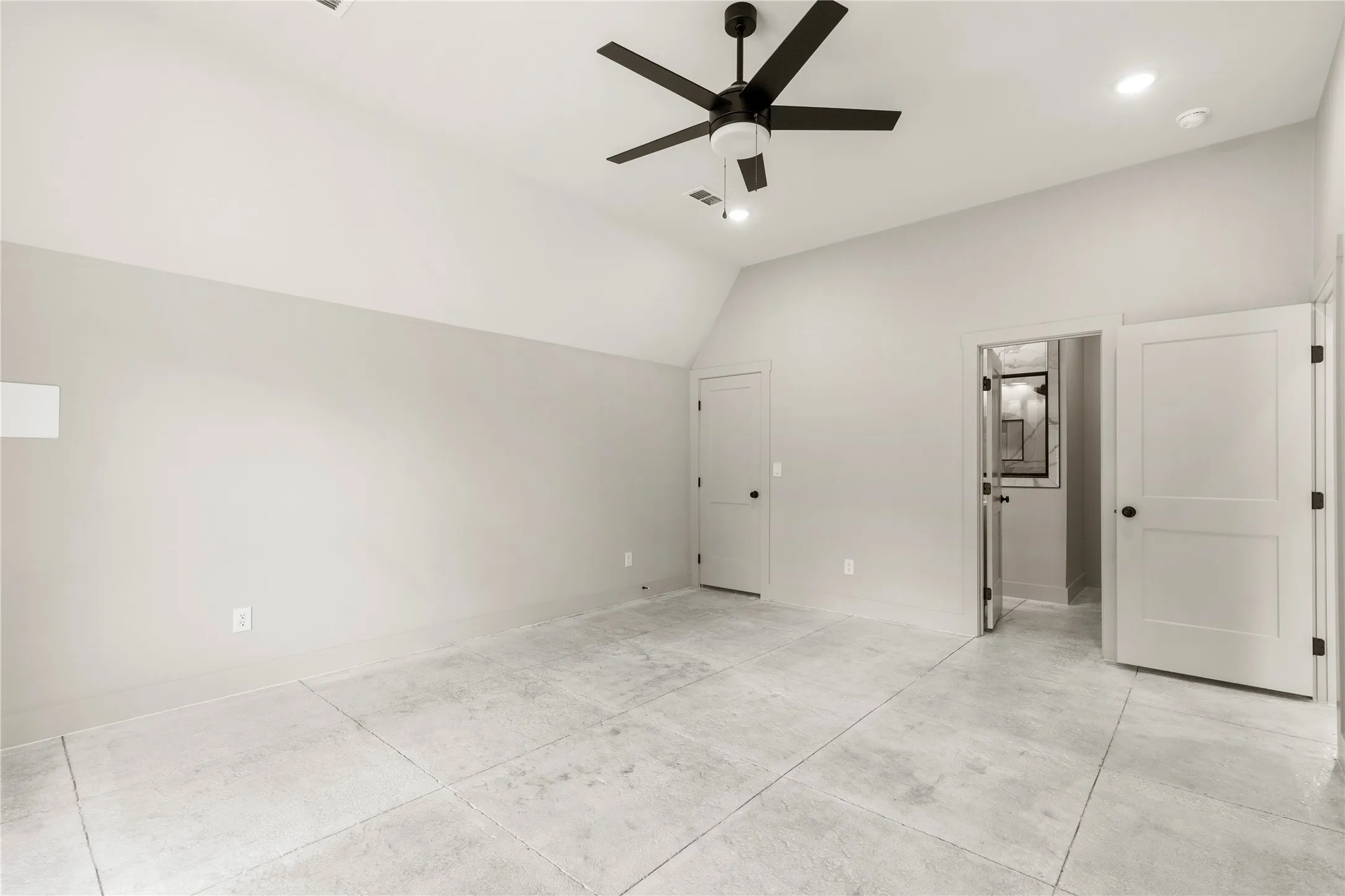Single Family Residence For Sale in Wood County , 268 County Road 2297, Mineola, Texas 75773, 3 Bedroom, 2 Bathroom, Garage spaces, 1,770 Sqft, built in 2026, New Construction - Complete, mls#21241887, Real Estate Agent in Mineola, Homes For Sale in Wood county, Homes For Sale in Mineola, Realtor in Mineola Texas, Real Estate Brokerage Independent Realty Texas, Luminita Cordes Realtor