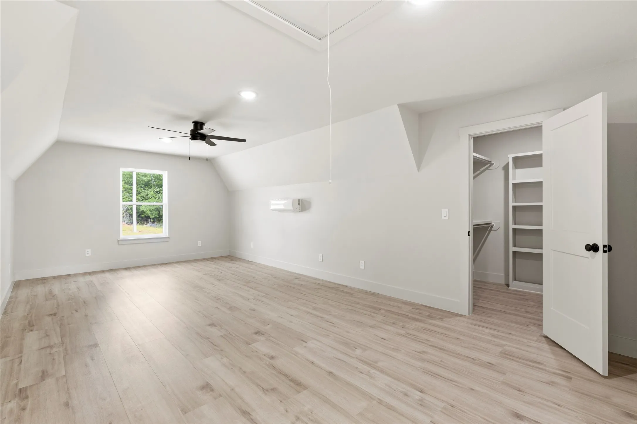Single Family Residence For Sale in Wood County , 268 County Road 2297, Mineola, Texas 75773, 3 Bedroom, 2 Bathroom, Garage spaces, 1,770 Sqft, built in 2026, New Construction - Complete, mls#21241887, Real Estate Agent in Mineola, Homes For Sale in Wood county, Homes For Sale in Mineola, Realtor in Mineola Texas, Real Estate Brokerage Independent Realty Texas, Luminita Cordes Realtor