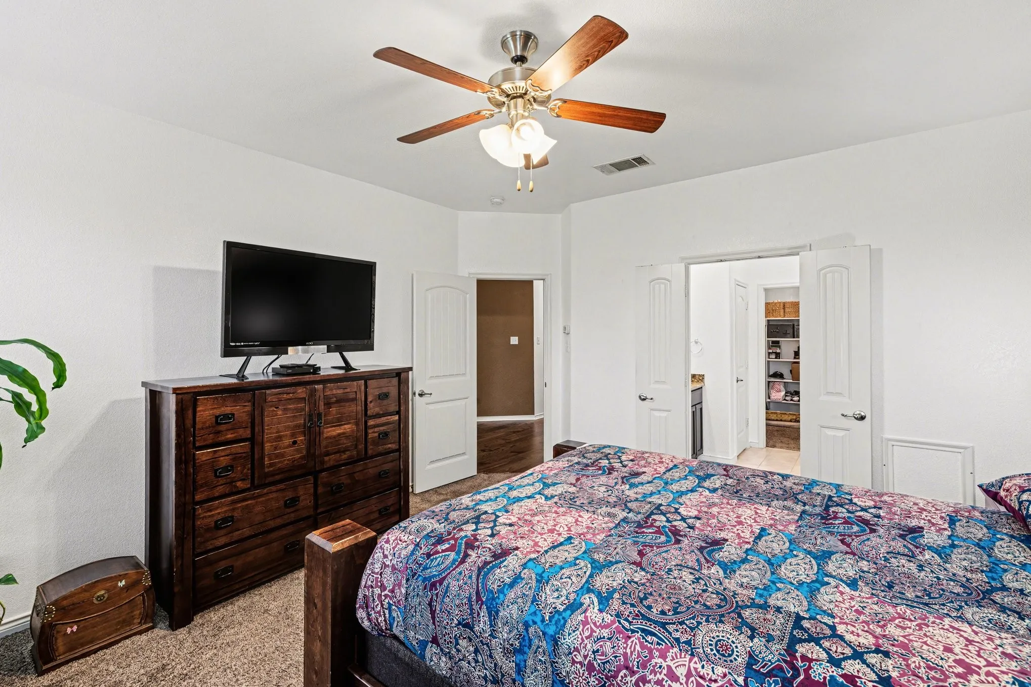 Single Family Residence For Sale in Denton County , 820 Lake Sierra Way, Little Elm, Texas 75068, 3 Bedroom, 3 Bathroom, 2 Garage spaces, 2,185 Sqft, built in 2017, Preowned, mls#21246704, Real Estate Agent in Little Elm, Homes For Sale in Denton county, Homes For Sale in Little Elm, Realtor in Little Elm Texas, Real Estate Brokerage Independent Realty Texas, Luminita Cordes Realtor