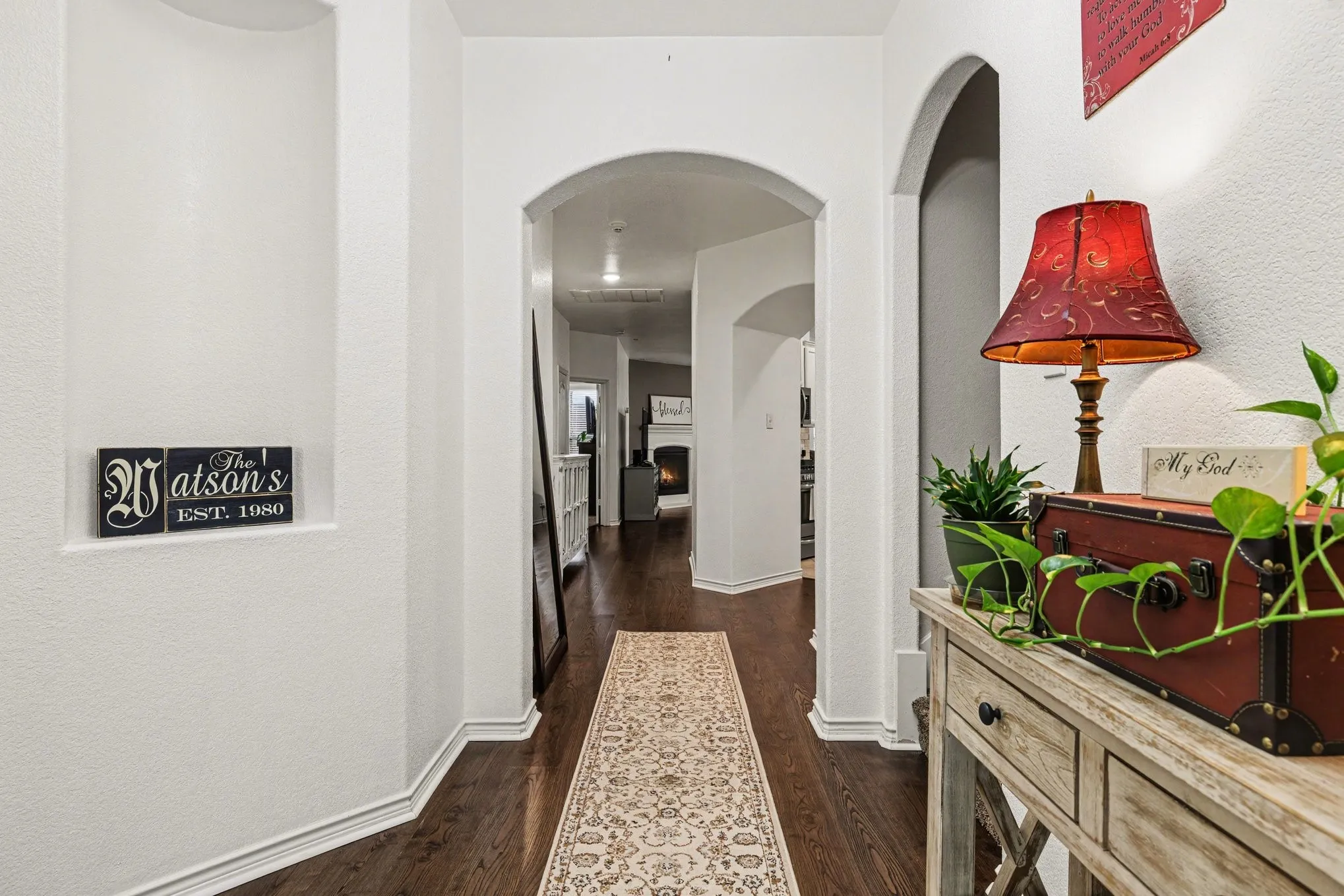 Single Family Residence For Sale in Denton County , 820 Lake Sierra Way, Little Elm, Texas 75068, 3 Bedroom, 3 Bathroom, 2 Garage spaces, 2,185 Sqft, built in 2017, Preowned, mls#21246704, Real Estate Agent in Little Elm, Homes For Sale in Denton county, Homes For Sale in Little Elm, Realtor in Little Elm Texas, Real Estate Brokerage Independent Realty Texas, Luminita Cordes Realtor