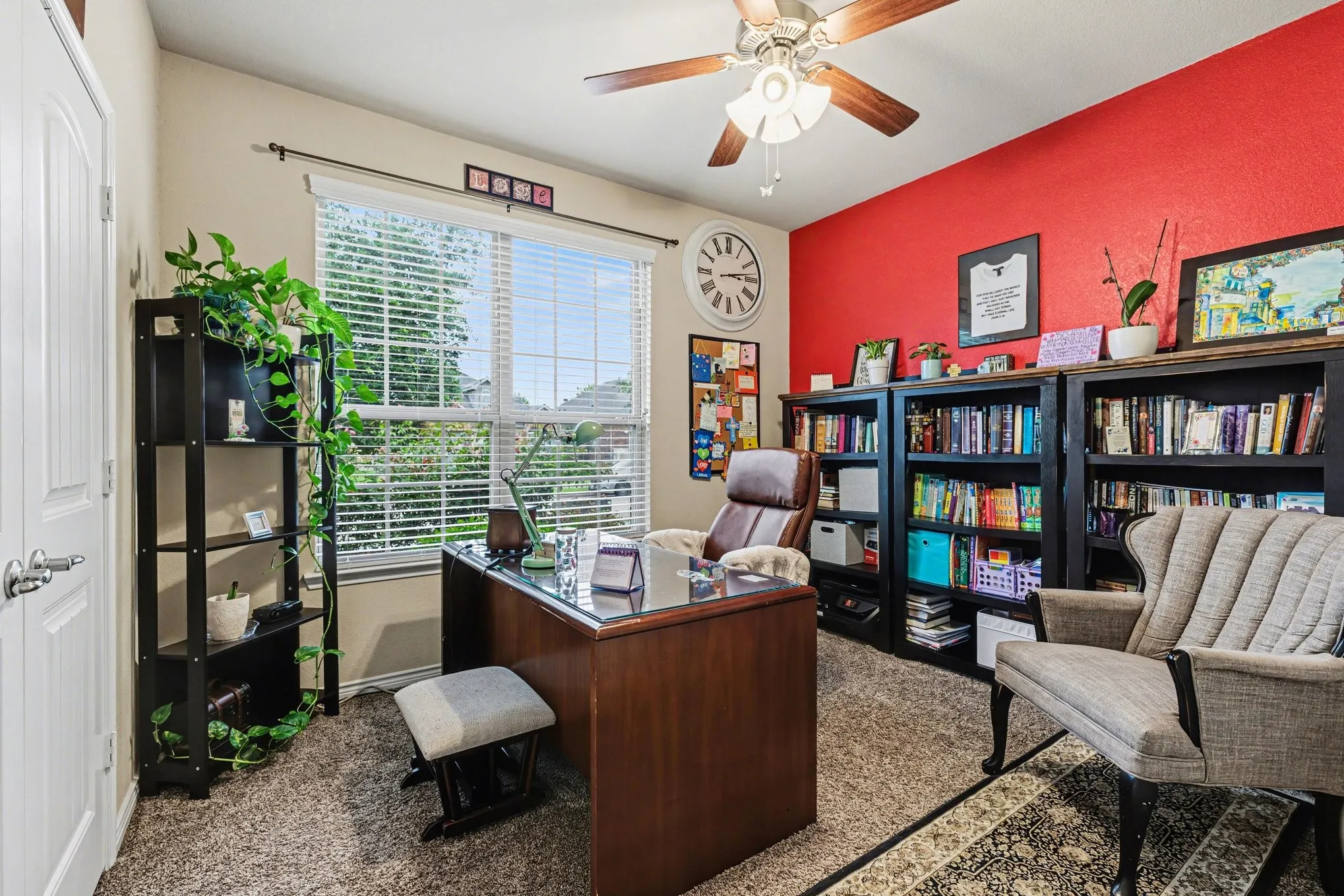 Single Family Residence For Sale in Denton County , 820 Lake Sierra Way, Little Elm, Texas 75068, 3 Bedroom, 3 Bathroom, 2 Garage spaces, 2,185 Sqft, built in 2017, Preowned, mls#21246704, Real Estate Agent in Little Elm, Homes For Sale in Denton county, Homes For Sale in Little Elm, Realtor in Little Elm Texas, Real Estate Brokerage Independent Realty Texas, Luminita Cordes Realtor
