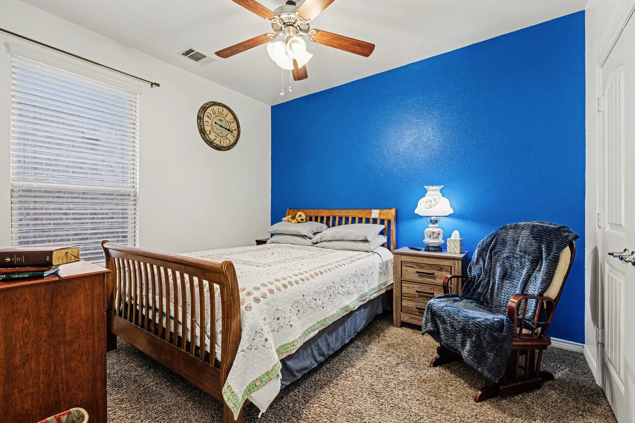 Single Family Residence For Sale in Denton County , 820 Lake Sierra Way, Little Elm, Texas 75068, 3 Bedroom, 3 Bathroom, 2 Garage spaces, 2,185 Sqft, built in 2017, Preowned, mls#21246704, Real Estate Agent in Little Elm, Homes For Sale in Denton county, Homes For Sale in Little Elm, Realtor in Little Elm Texas, Real Estate Brokerage Independent Realty Texas, Luminita Cordes Realtor