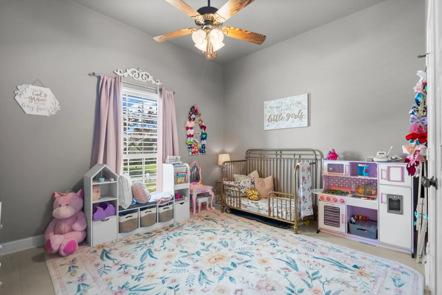 Single Family Residence For Sale in Smith County , 11176 Fox Trail, Flint, Texas 75762, 5 Bedroom, 5 Bathroom, 2 Garage spaces, 2,908 Sqft, built in 2009, Preowned, mls#21248287, Real Estate Agent in Flint, Homes For Sale in Smith county, Homes For Sale in Flint, Realtor in Flint Texas, Real Estate Brokerage Independent Realty Texas, Luminita Cordes Realtor