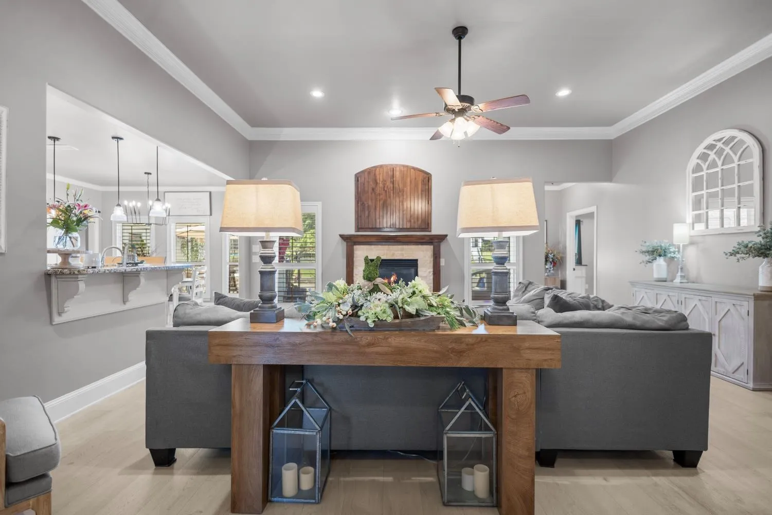 Single Family Residence For Sale in Smith County , 11176 Fox Trail, Flint, Texas 75762, 5 Bedroom, 5 Bathroom, 2 Garage spaces, 2,908 Sqft, built in 2009, Preowned, mls#21248287, Real Estate Agent in Flint, Homes For Sale in Smith county, Homes For Sale in Flint, Realtor in Flint Texas, Real Estate Brokerage Independent Realty Texas, Luminita Cordes Realtor