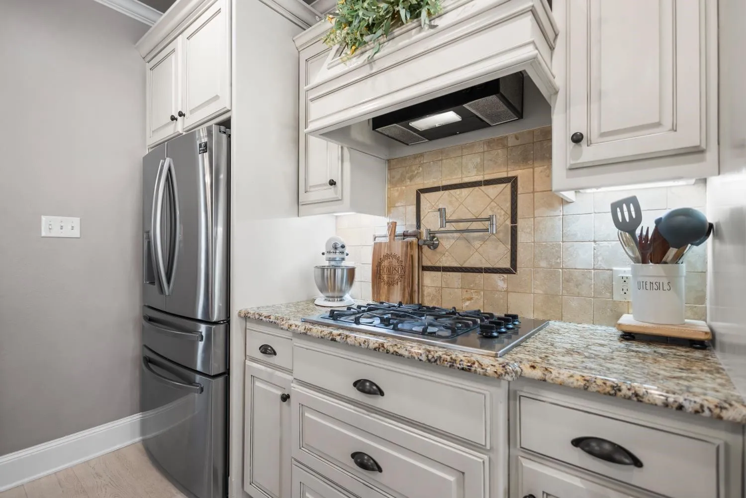 Single Family Residence For Sale in Smith County , 11176 Fox Trail, Flint, Texas 75762, 5 Bedroom, 5 Bathroom, 2 Garage spaces, 2,908 Sqft, built in 2009, Preowned, mls#21248287, Real Estate Agent in Flint, Homes For Sale in Smith county, Homes For Sale in Flint, Realtor in Flint Texas, Real Estate Brokerage Independent Realty Texas, Luminita Cordes Realtor
