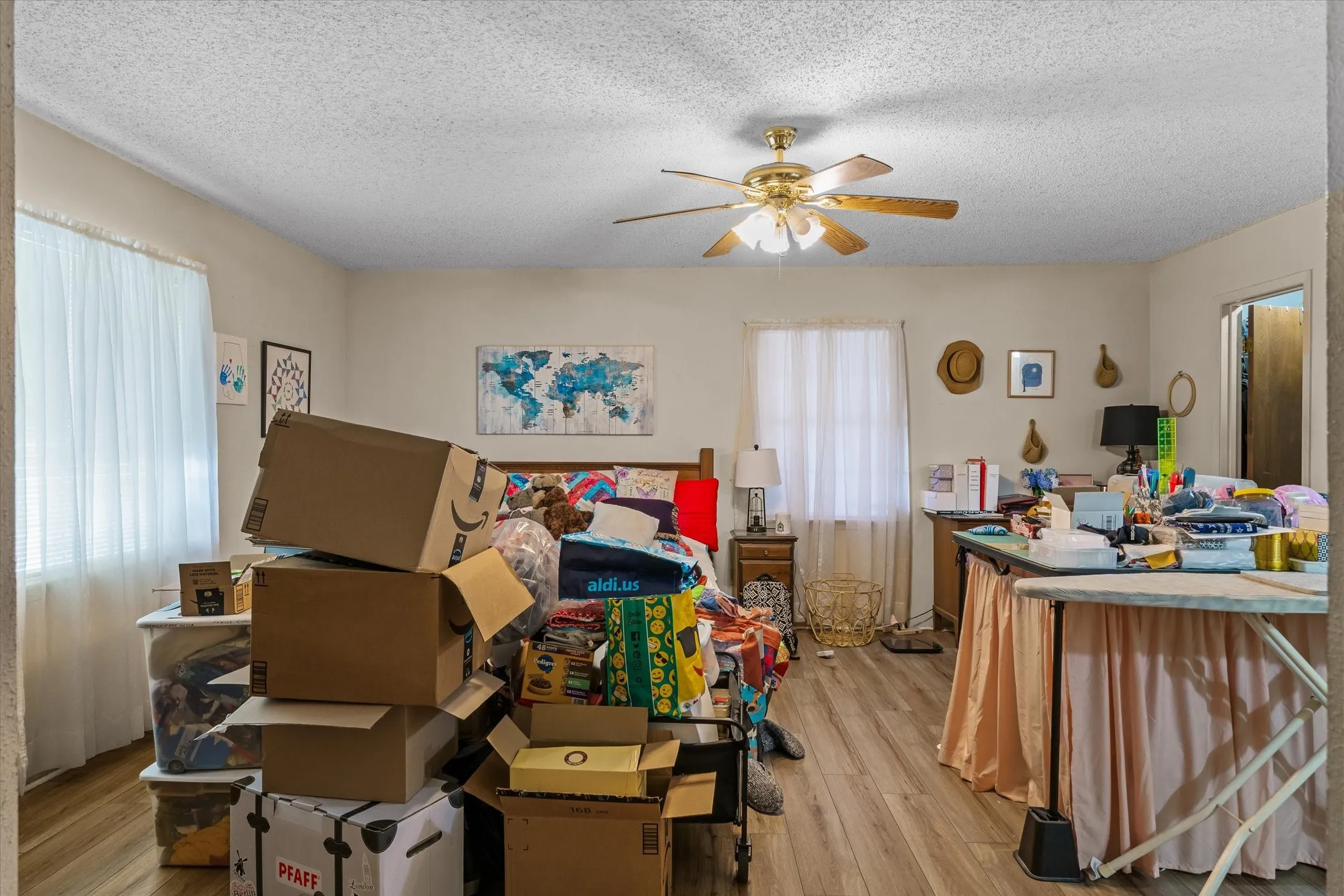 Single Family Residence For Sale in Smith County , 13608 N SH-110, Tyler, Texas 75704, 3 Bedroom, 2 Bathroom, 2 Garage spaces, 1,608 Sqft, built in 1977, mls#21244698, Real Estate Agent in Tyler, Homes For Sale in Smith county, Homes For Sale in Tyler, Realtor in Tyler Texas, Real Estate Brokerage Independent Realty Texas, Luminita Cordes Realtor