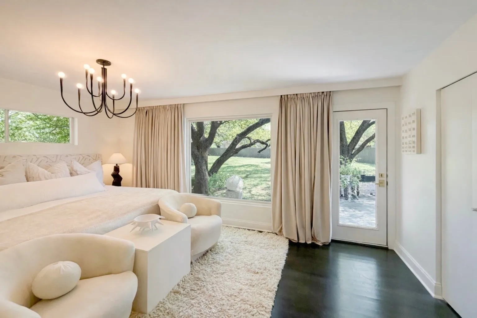 Single Family Residence For Sale in Dallas County , 5270 Ponderosa Circle, Dallas, Texas 75227, 4 Bedroom, 3 Bathroom, 2 Garage spaces, 2,842 Sqft, built in 1966, Preowned, mls#21247094, Real Estate Agent in Dallas, Homes For Sale in Dallas county, Homes For Sale in Dallas, Realtor in Dallas Texas, Real Estate Brokerage Independent Realty Texas, Luminita Cordes Realtor