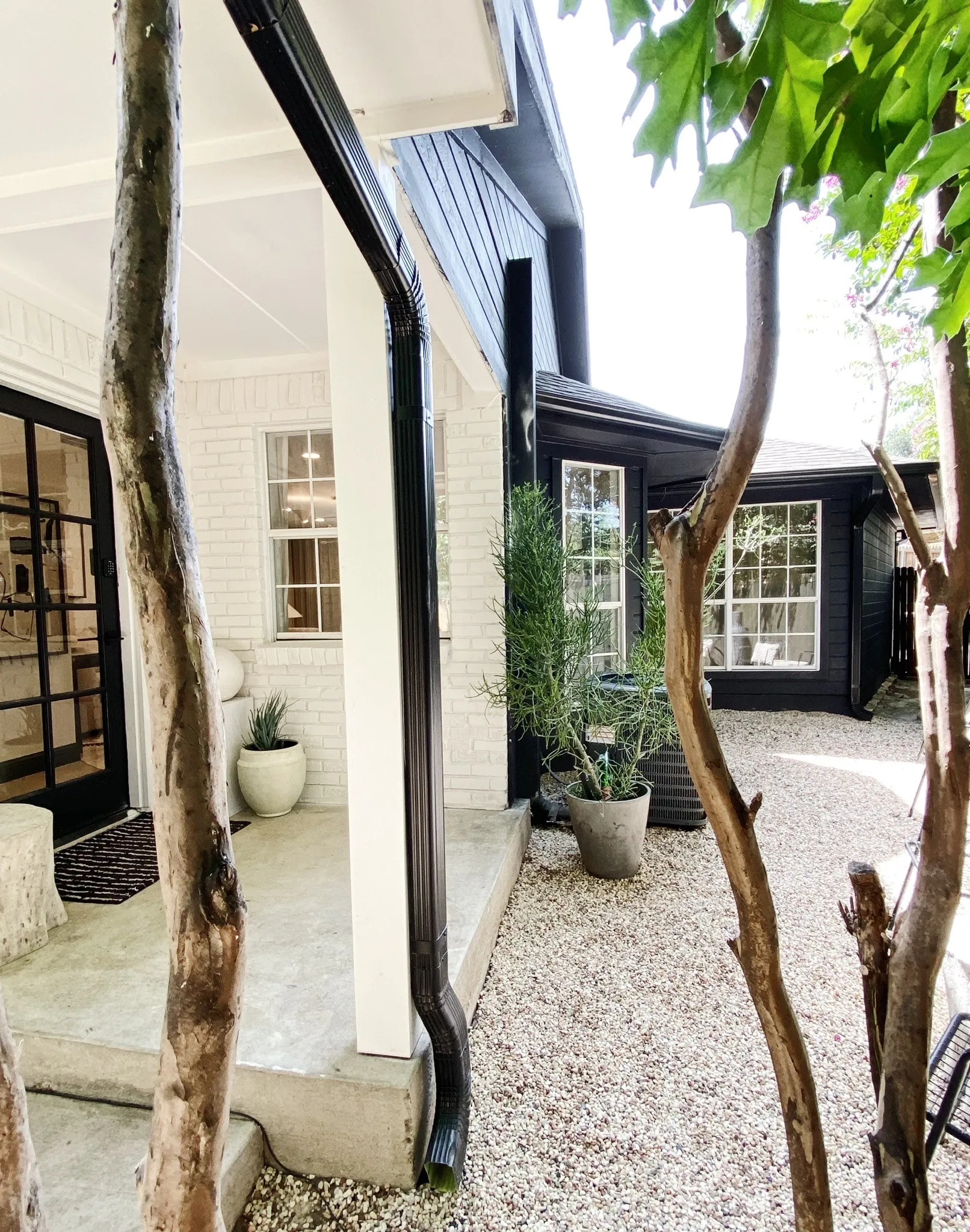 Single Family Residence For Sale in Dallas County , 5270 Ponderosa Circle, Dallas, Texas 75227, 4 Bedroom, 3 Bathroom, 2 Garage spaces, 2,842 Sqft, built in 1966, Preowned, mls#21247094, Real Estate Agent in Dallas, Homes For Sale in Dallas county, Homes For Sale in Dallas, Realtor in Dallas Texas, Real Estate Brokerage Independent Realty Texas, Luminita Cordes Realtor