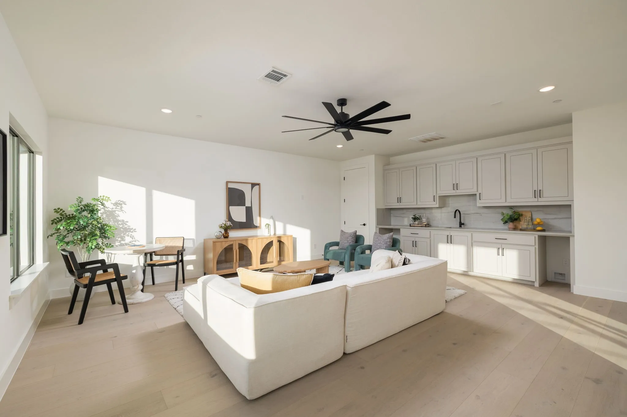 Single Family Residence For Sale in Tarrant County , 2970 Kosse Court, Grapevine, Texas 76051, 4 Bedroom, 5 Bathroom, 2 Garage spaces, 3,624 Sqft, built in 2026, New Construction - Complete, mls#21247934, Real Estate Agent in Grapevine, Homes For Sale in Tarrant county, Homes For Sale in Grapevine, Realtor in Grapevine Texas, Real Estate Brokerage Independent Realty Texas, Luminita Cordes Realtor