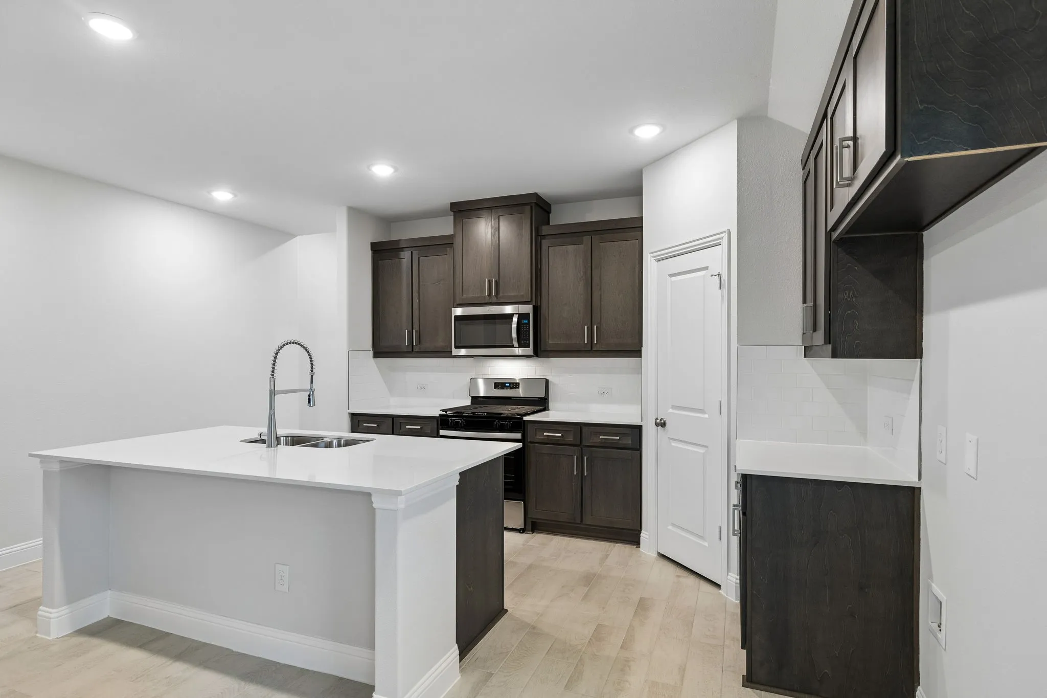Single Family Residence For Sale in Collin County , 3002 Italia Terrace, Princeton, Texas 75407, 3 Bedroom, 2 Bathroom, 2 Garage spaces, 1,981 Sqft, built in 2024, New Construction - Complete, mls#21248341, Real Estate Agent in Princeton, Homes For Sale in Collin county, Homes For Sale in Princeton, Realtor in Princeton Texas, Real Estate Brokerage Independent Realty Texas, Luminita Cordes Realtor